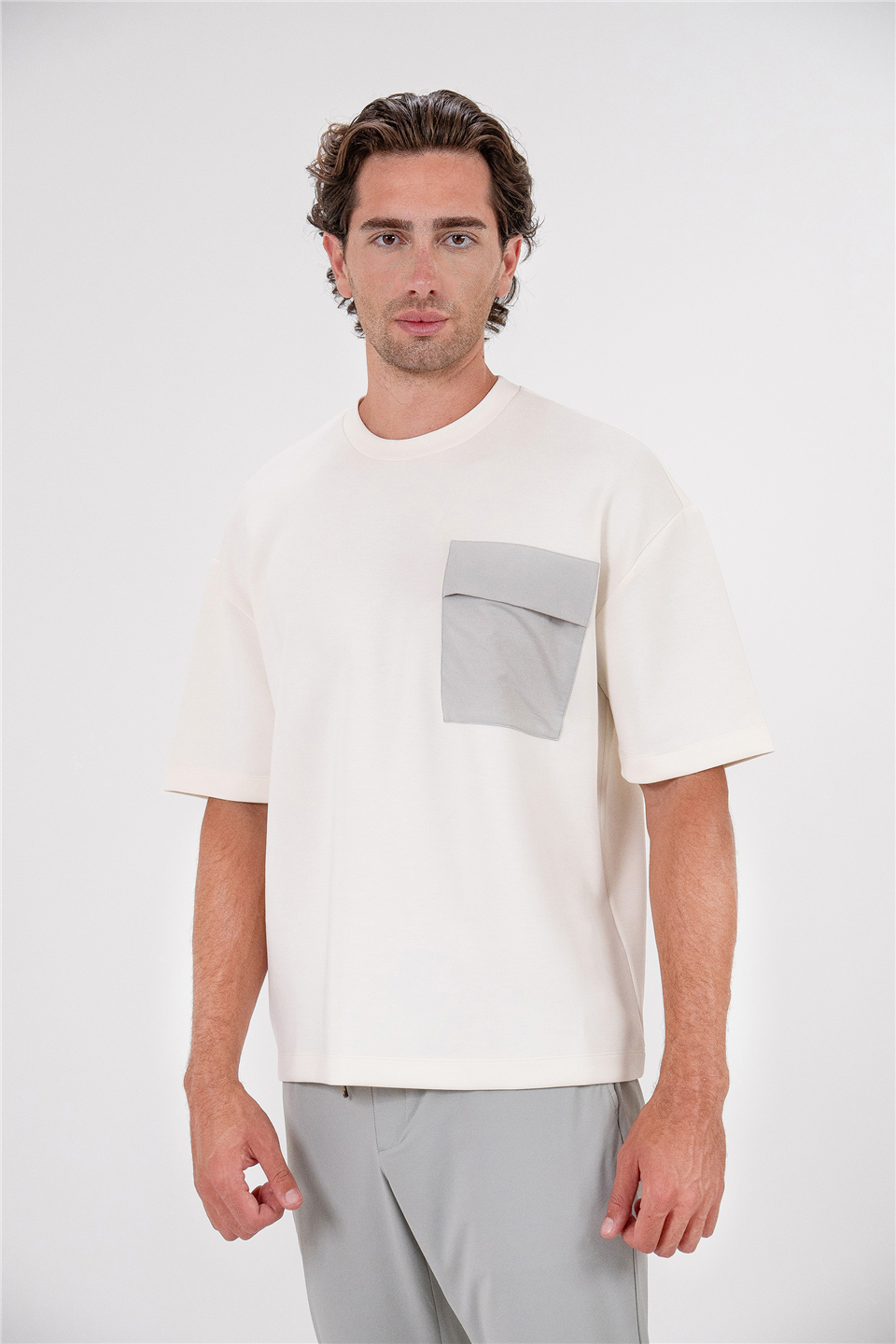 Bisiklet Yaka Garni Cepli Erkek T-Shirt