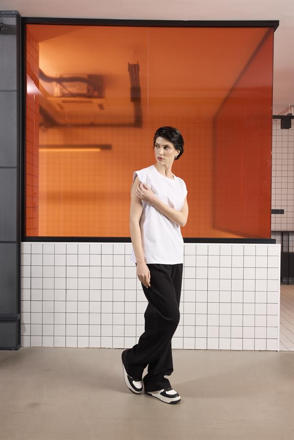 GMG Firenze-Bisiklet Yaka Logo Detaylı Kolsuz T-Shirt-T-Shirts-3-Milagron.com