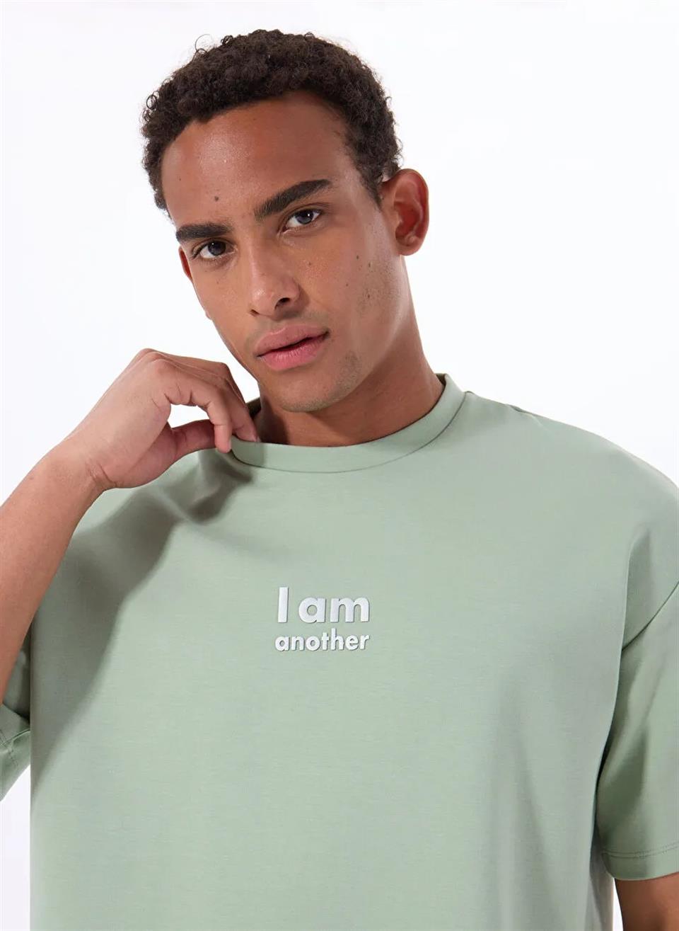 I Am Another Baskılı Erkek T-Shirt