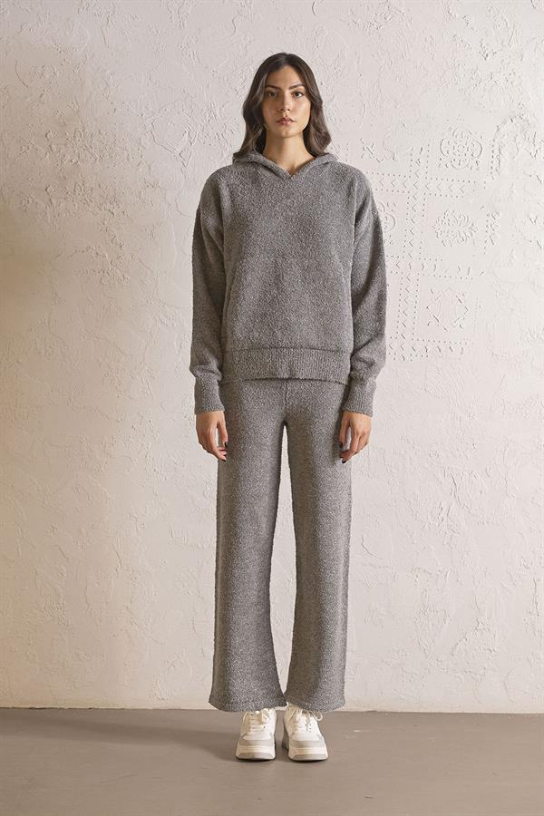 Kapüşon Yaka Kanguru Cepli Kadın Triko Sweatshirt