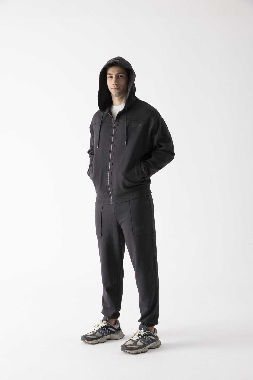 GNP İstanbul-Relaxed Fit Asphalt Jogger-Eşofman-1-Milagron.com