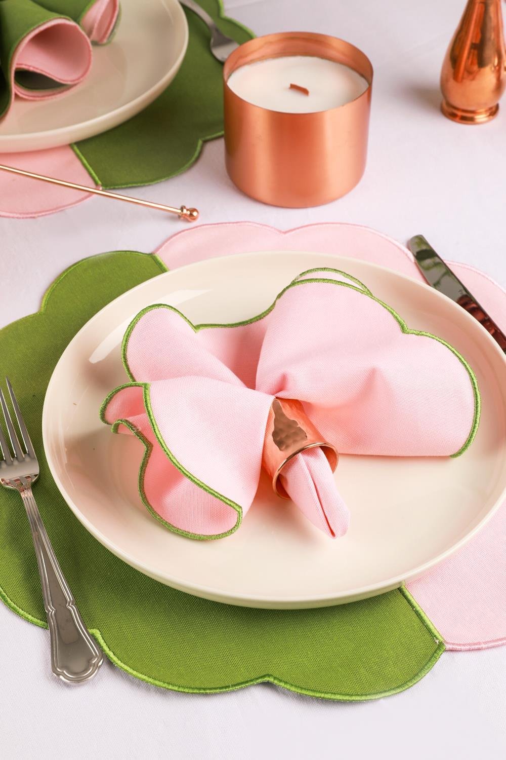 Gaia's Store-Dövme Bakır Peçete Halkası - 4'lü Set - Napkin Ring-Mutfak Aksesuarları-1-Milagron.com