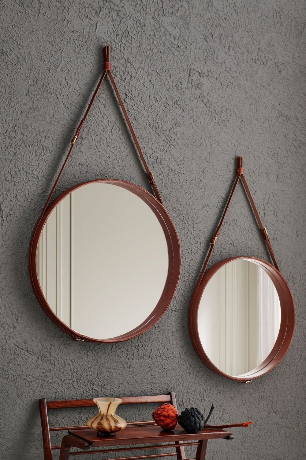 Gardin Leather-Ayna-Ayna-1-Milagron.com