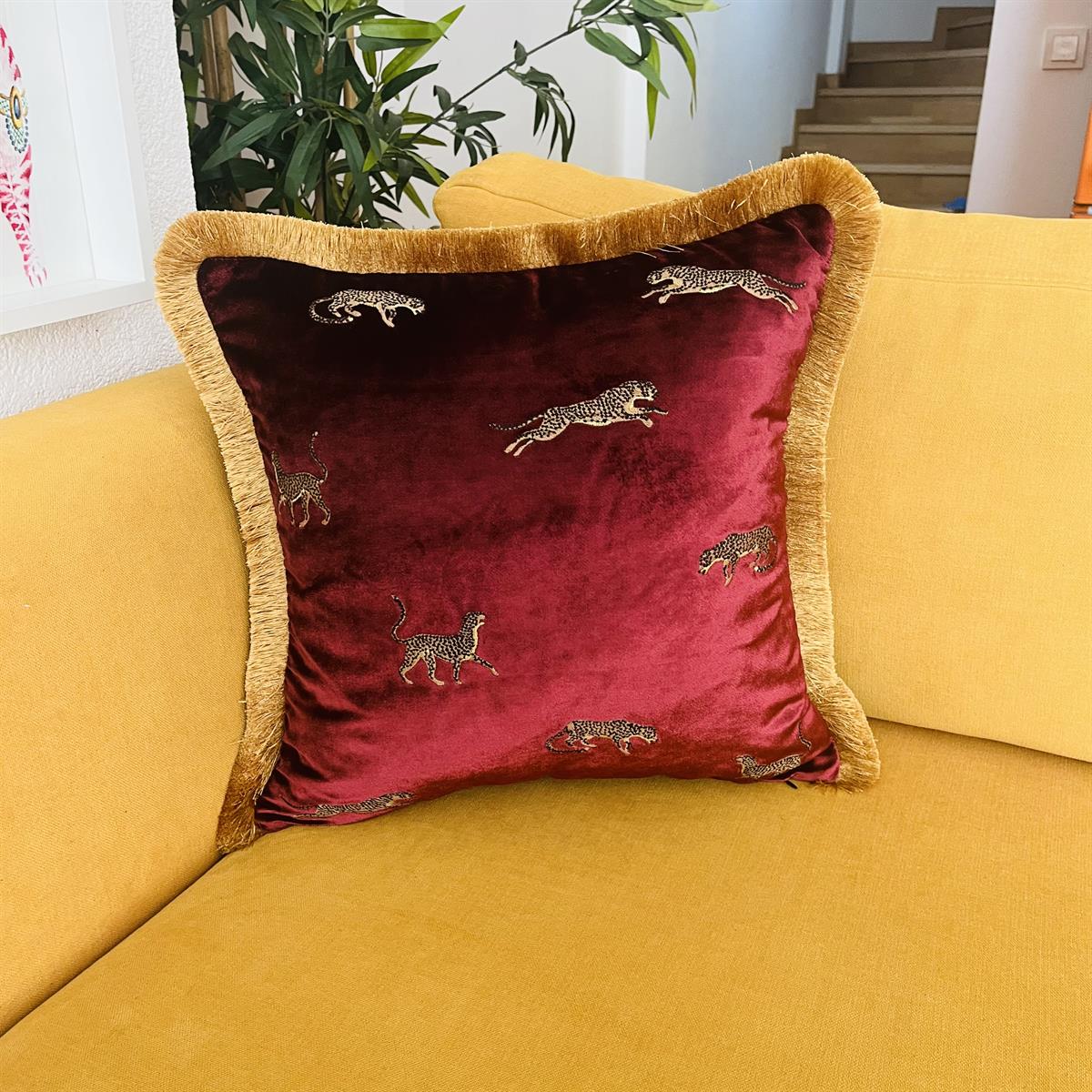 Dekoratif Leopar Desenli Bordo Kadife Kırlent Kılıfı 45 x 45 cm