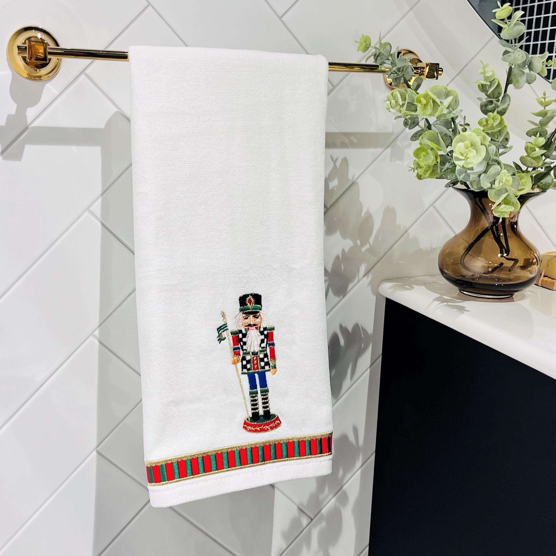 Dekoratif Nutcracker Desenli Yüz Havlusu ( 1 Adet )