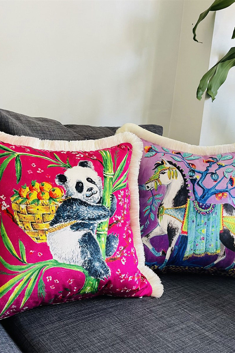 Ge Living-Dekoratif Panda Desenli Pembe Kadife Kırlent Kılıfı ( 45 X 45 )-Kırlent Kılıfı-4-Milagron.com