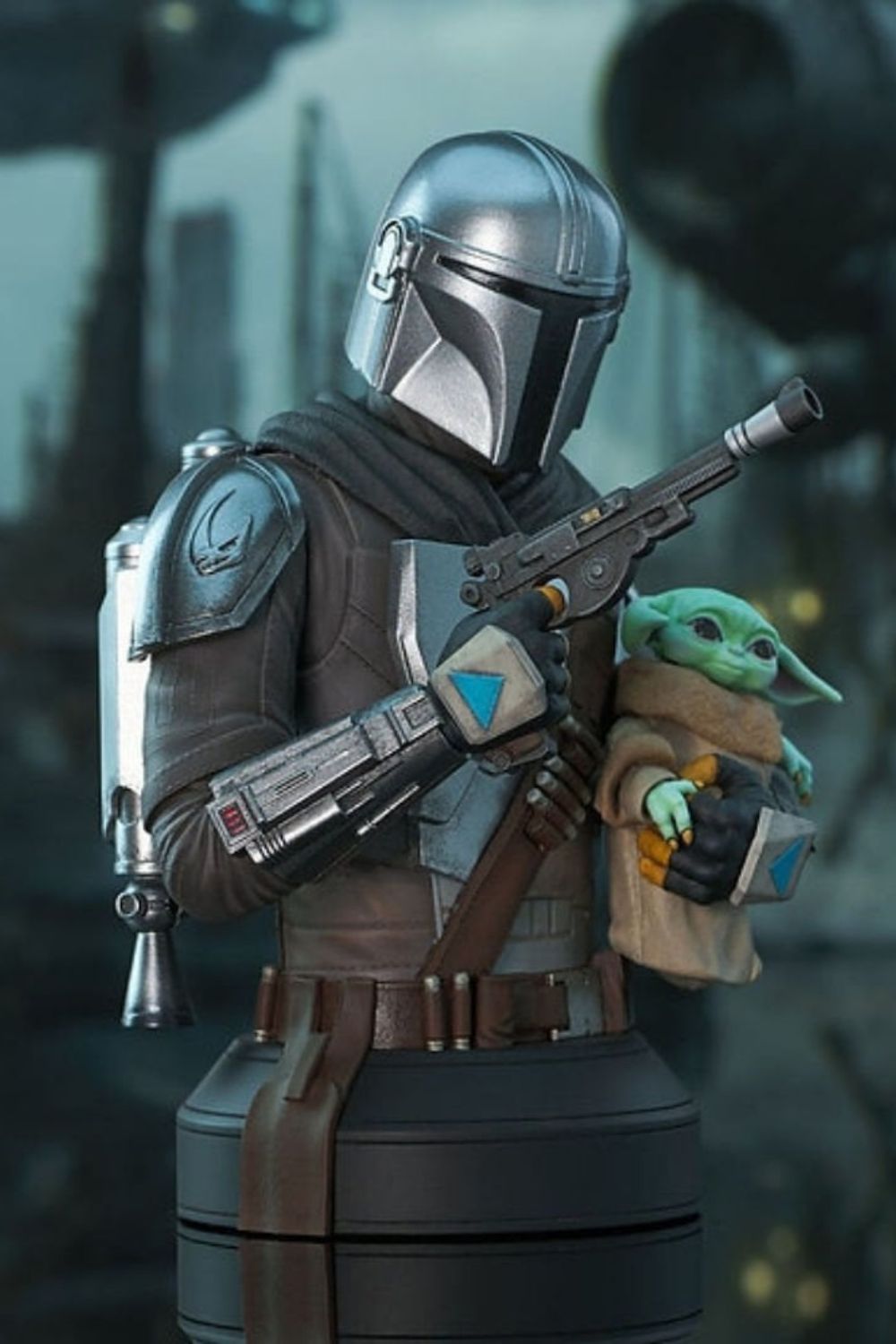 Gentle Giant Ltd.-Star Wars - Mandalorian with Grogu 1/6 Scale Limited Edition Büst-Heykel-2-Milagron.com