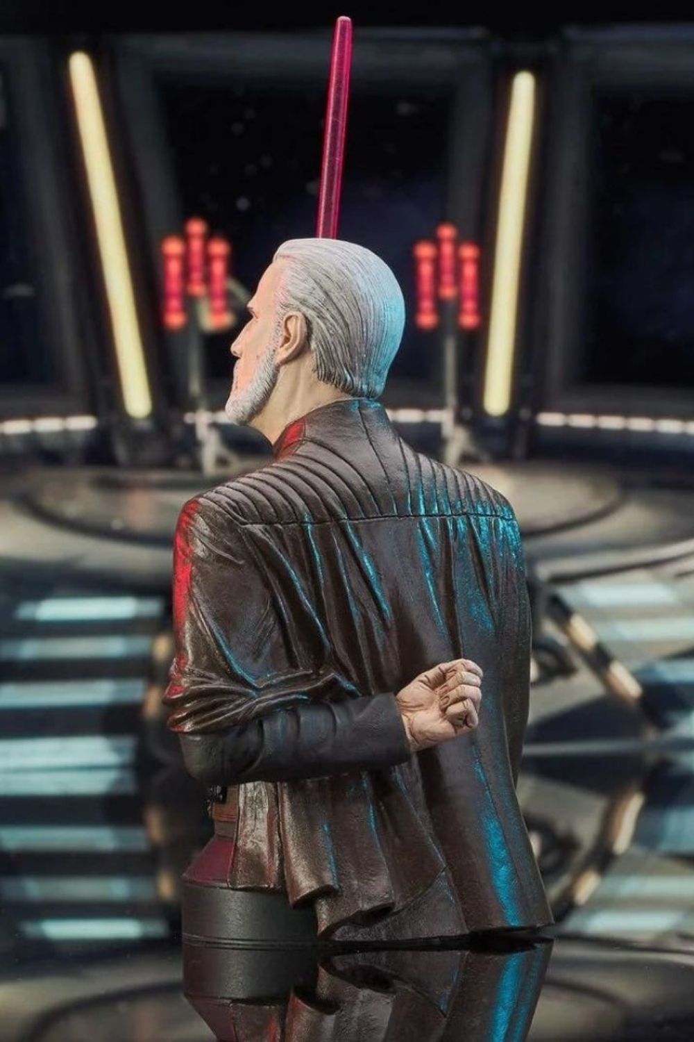 Gentle Giant Ltd.-Star Wars: Revenge of the Sith - Count Dooku 1/6 Scale Limited Edition Mini Büst-Büst-3-Milagron.com