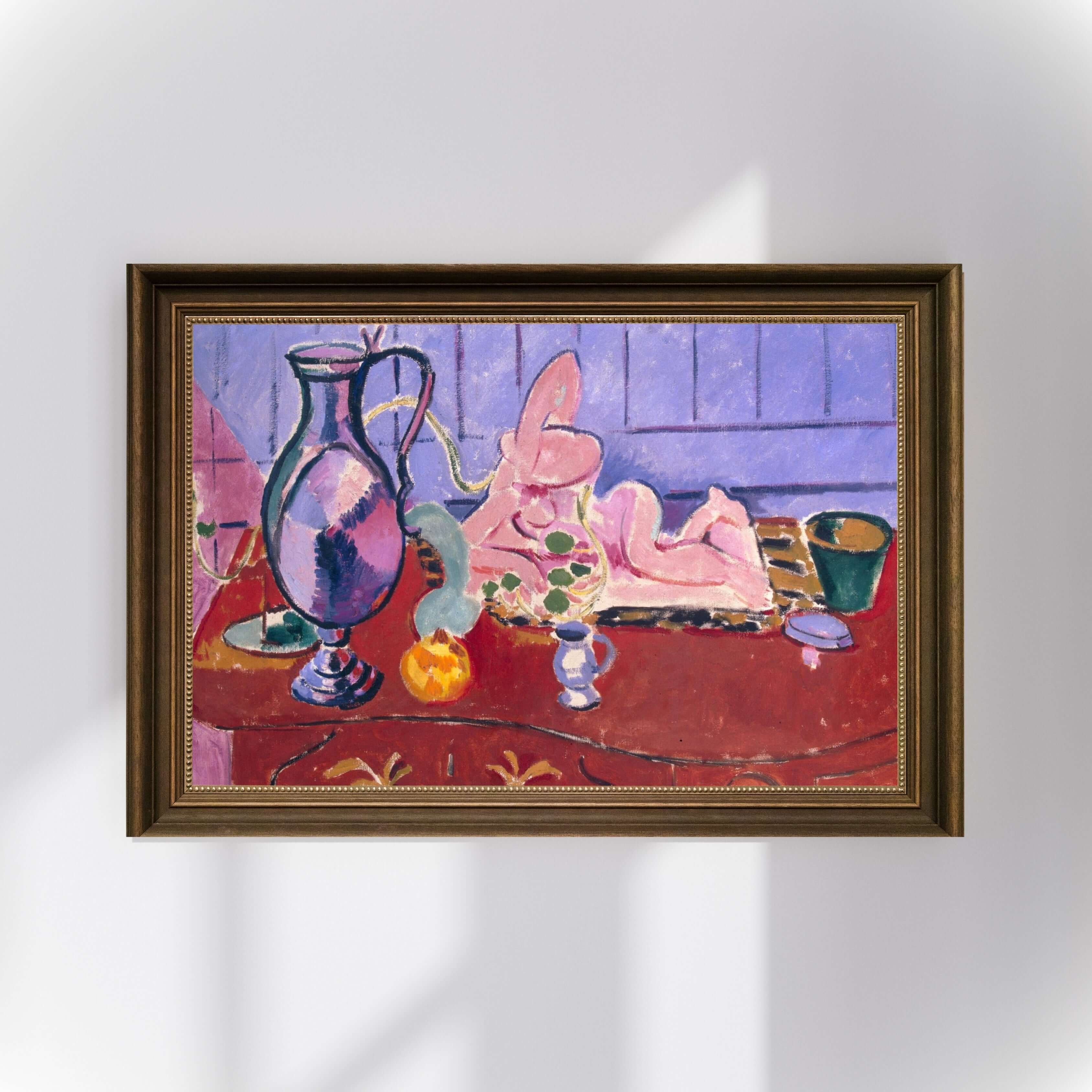 Henri Matisse - Pembe Heykel Ve Kırmızı Şifonyer Üzerinde Sürahi
