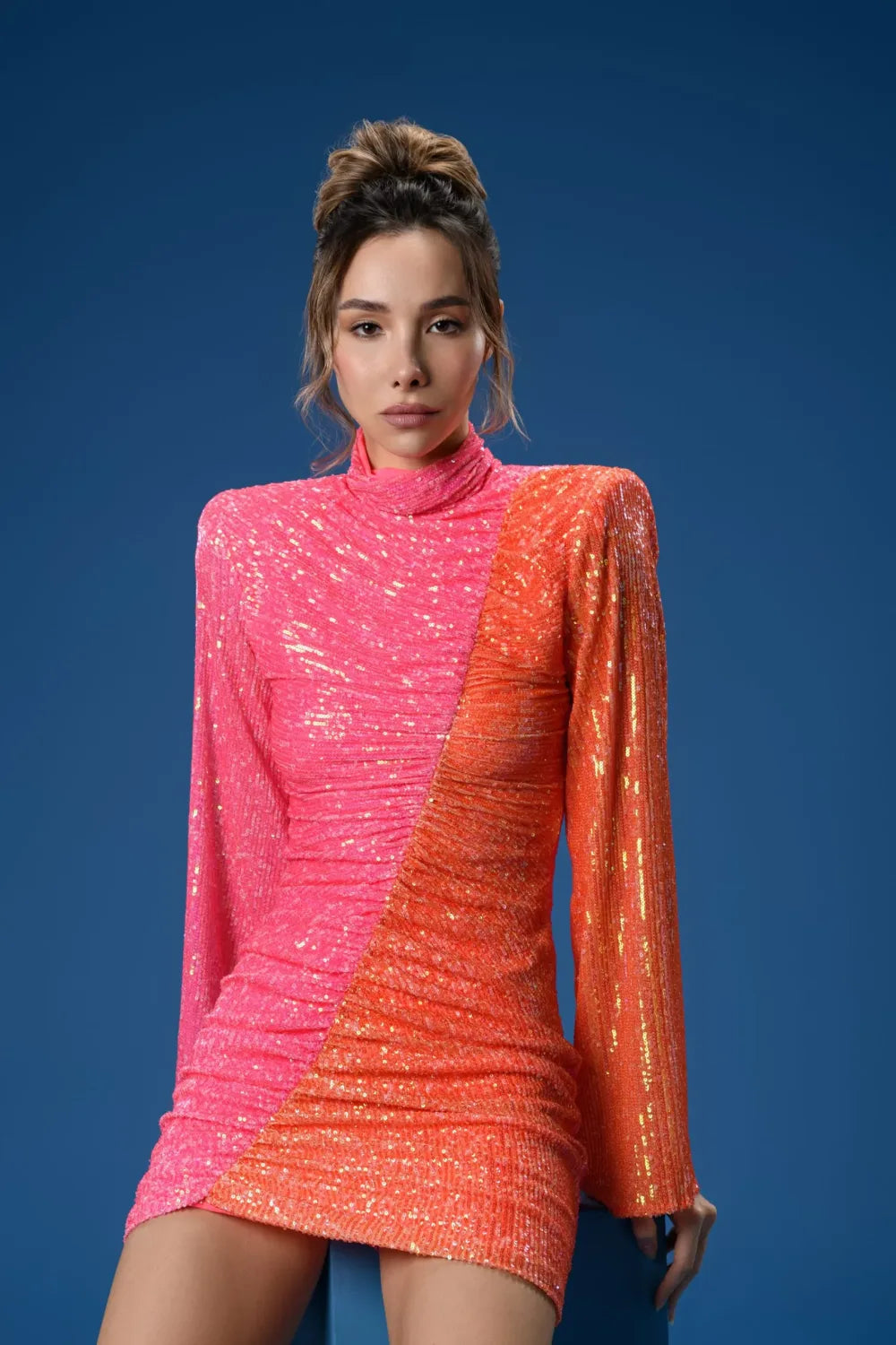 Gira Official-Pembe Turuncu Renk Bloklu Payetli Mini Elbise-Elbise-3-Milagron.com