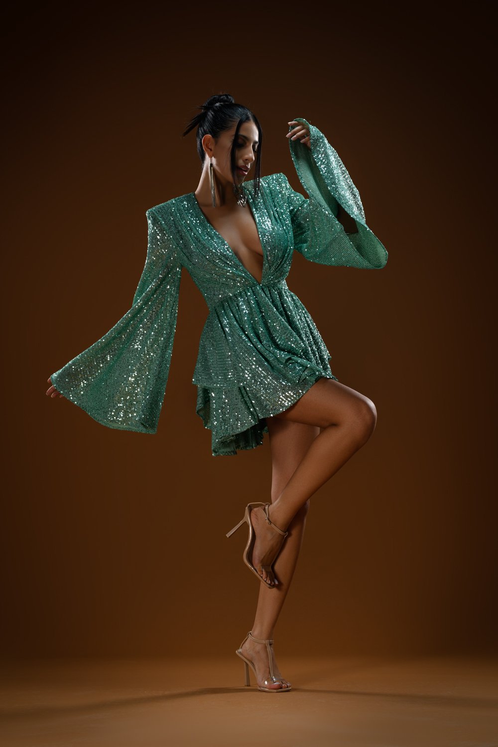 Gira Official-Yeşil Payetli Geniş Kol Detaylı Elbise-Elbise-7-Milagron.com