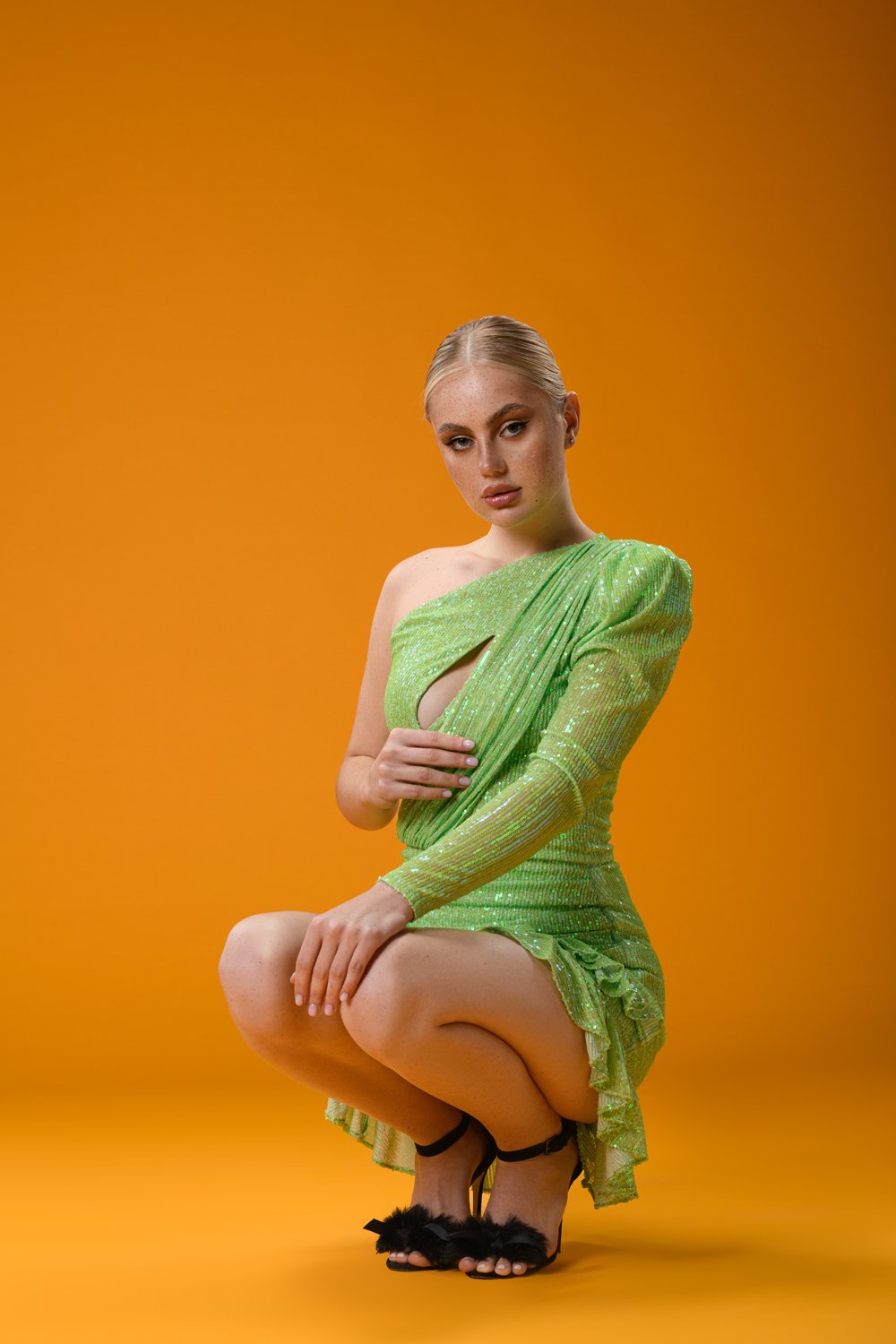 Gira Official-Yeşil Payetli Tek Omuz Elbise-Elbise-6-Milagron.com