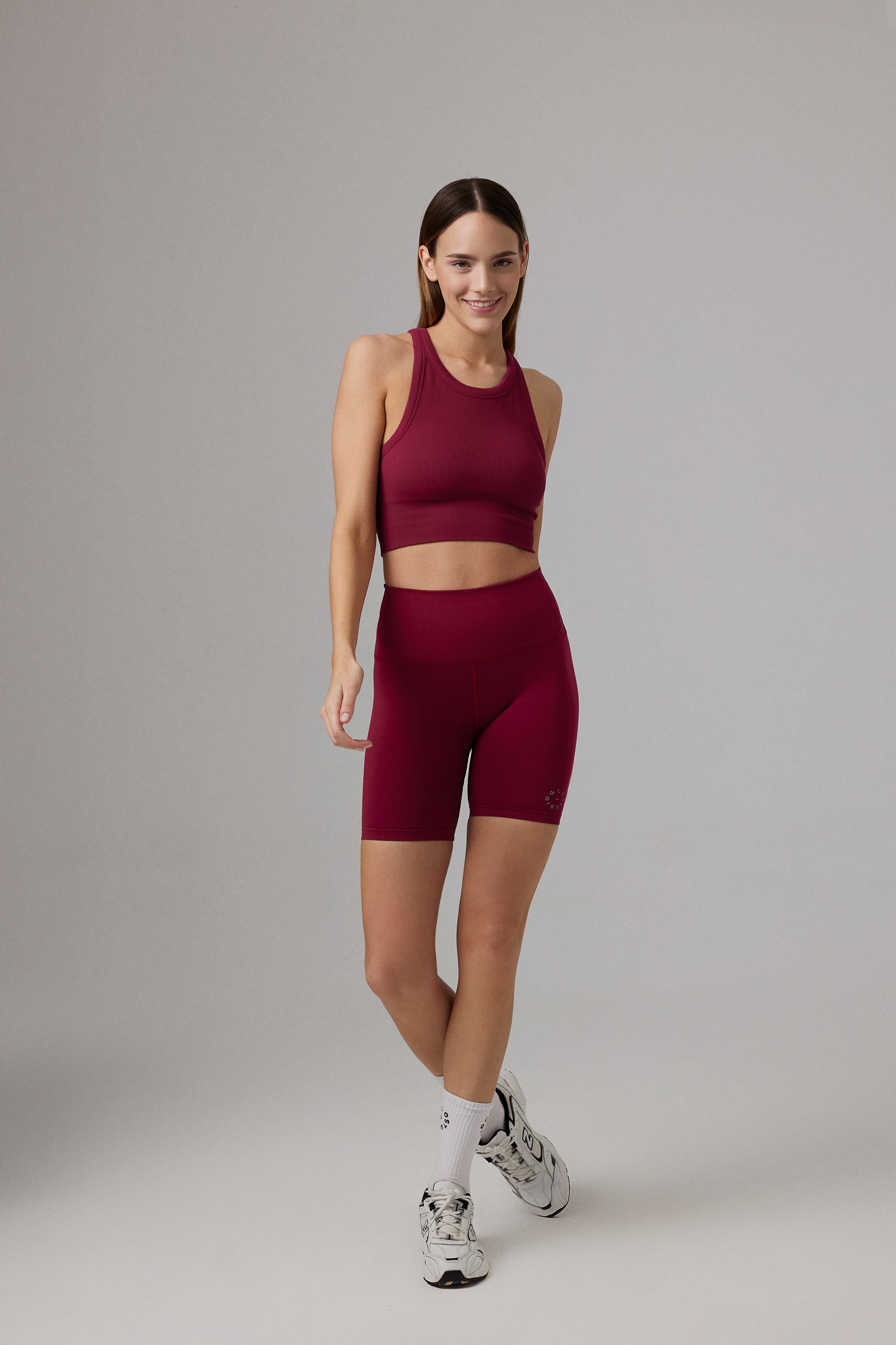 Glo Studio-Paris Seamless Biker Shorts Bordeaux-Şort-1-Milagron.com