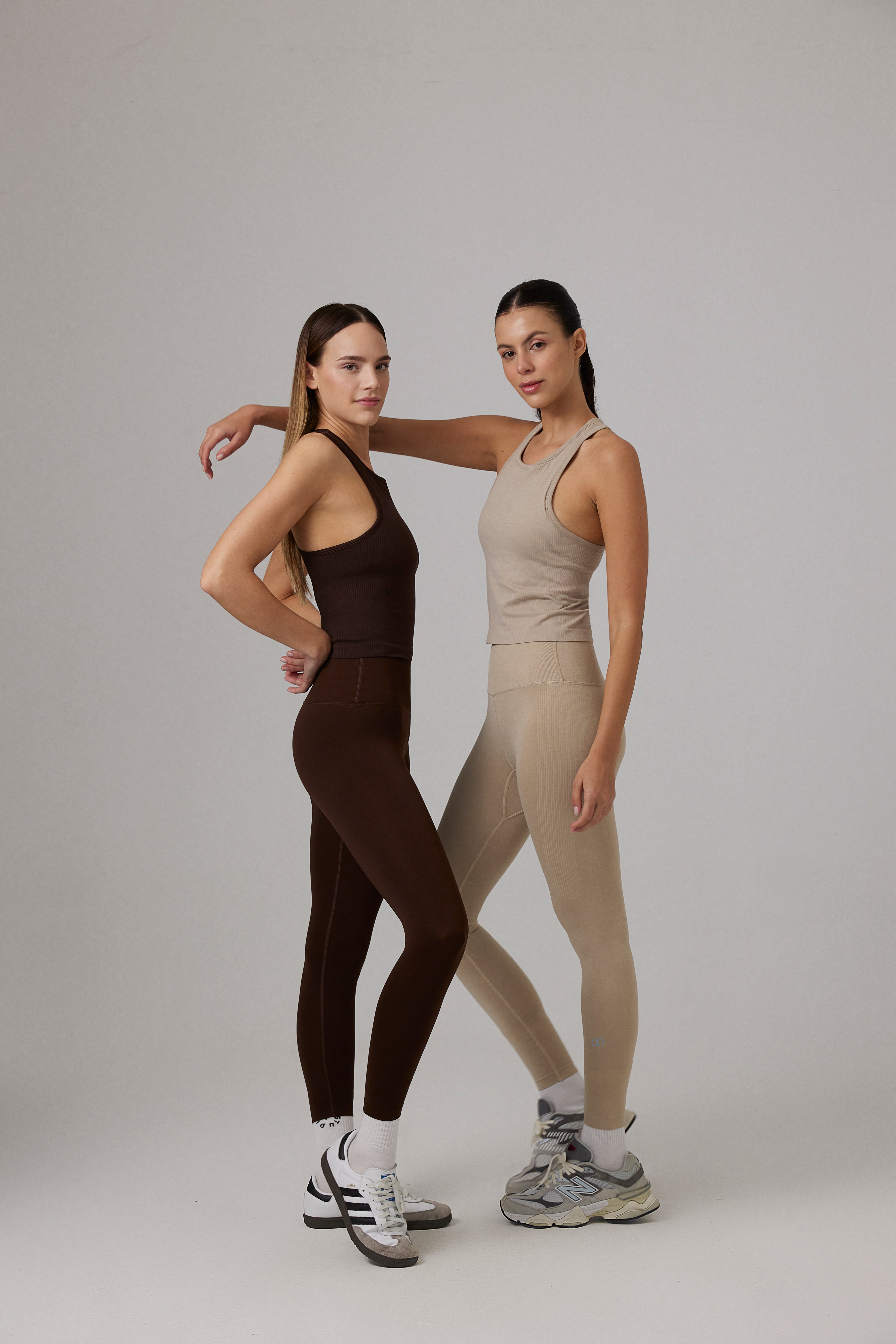 Glo Studio-Reina Seamless Legging Stone-Tayt-5-Milagron.com