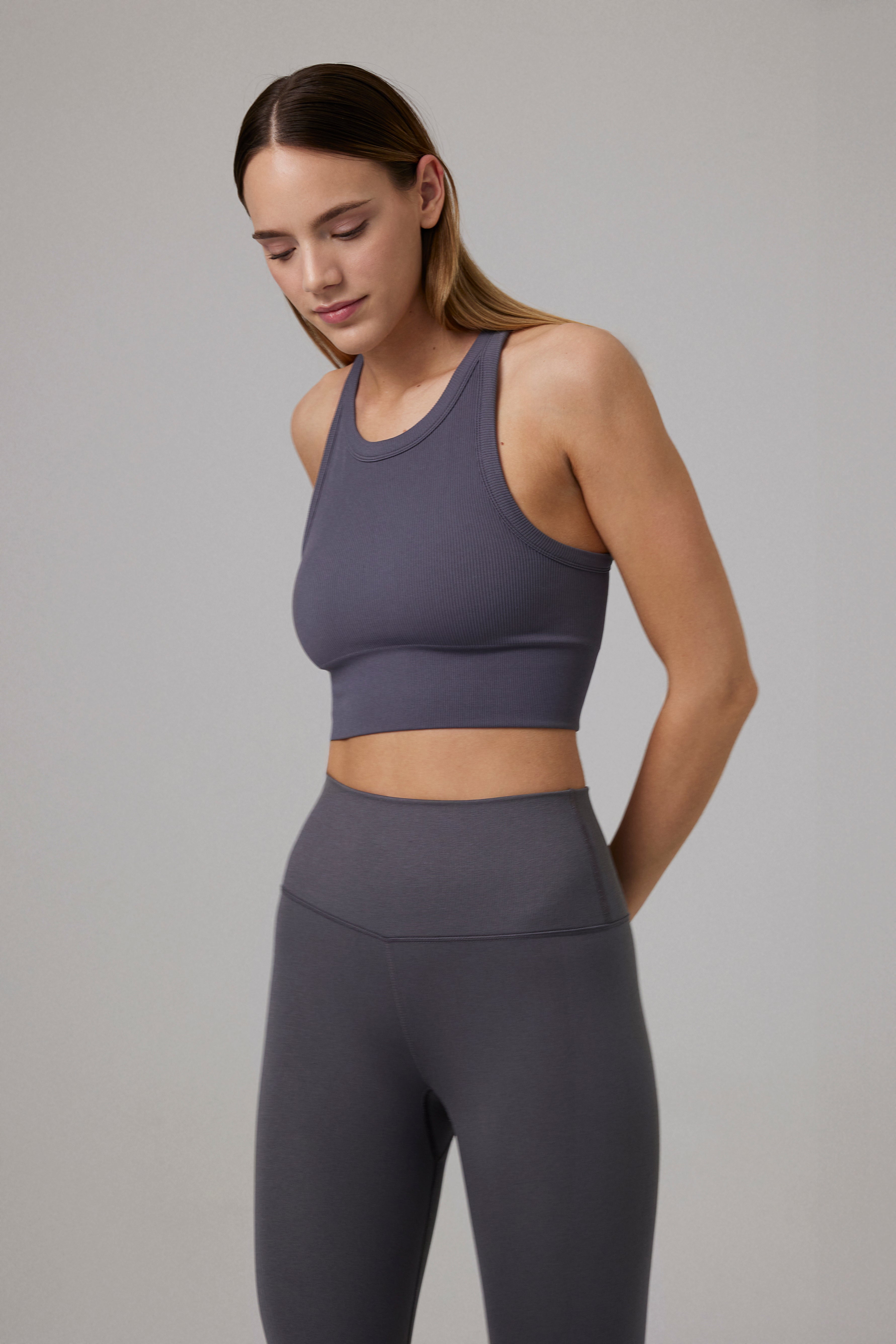 Glo Studio-Zola Seamless Crop Ash-Crop Top-5-Milagron.com