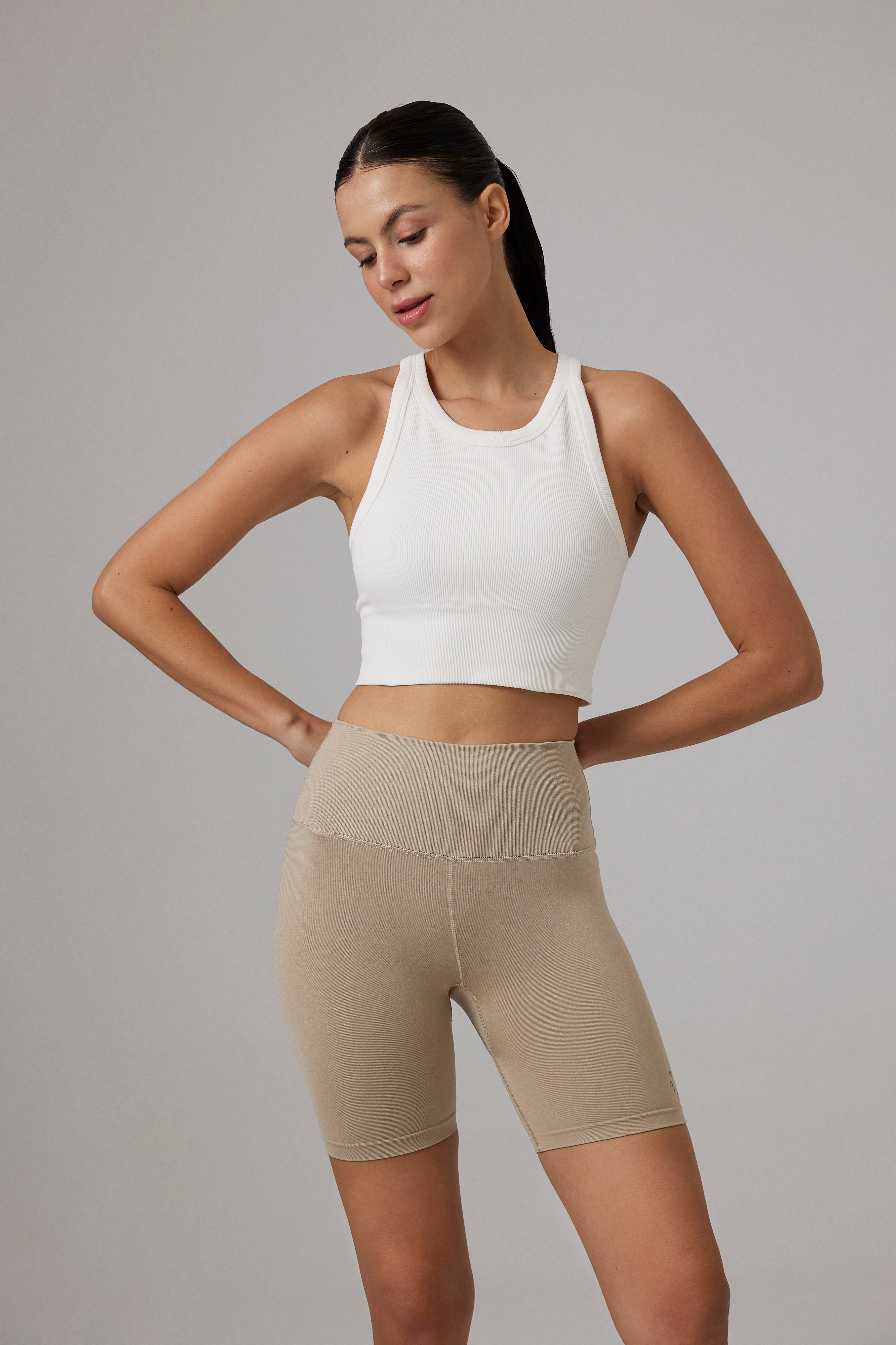 Glo Studio-Zola Seamless Crop Snow White| Kadın Spor Ve Fitness Crop Top-Crop Top-1-Milagron.com