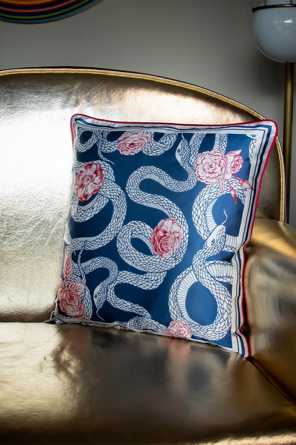 Gorgo Iruka-%100 Kaz Tüyü Dekoratif Kırlent-Kırlent-2-Milagron.com