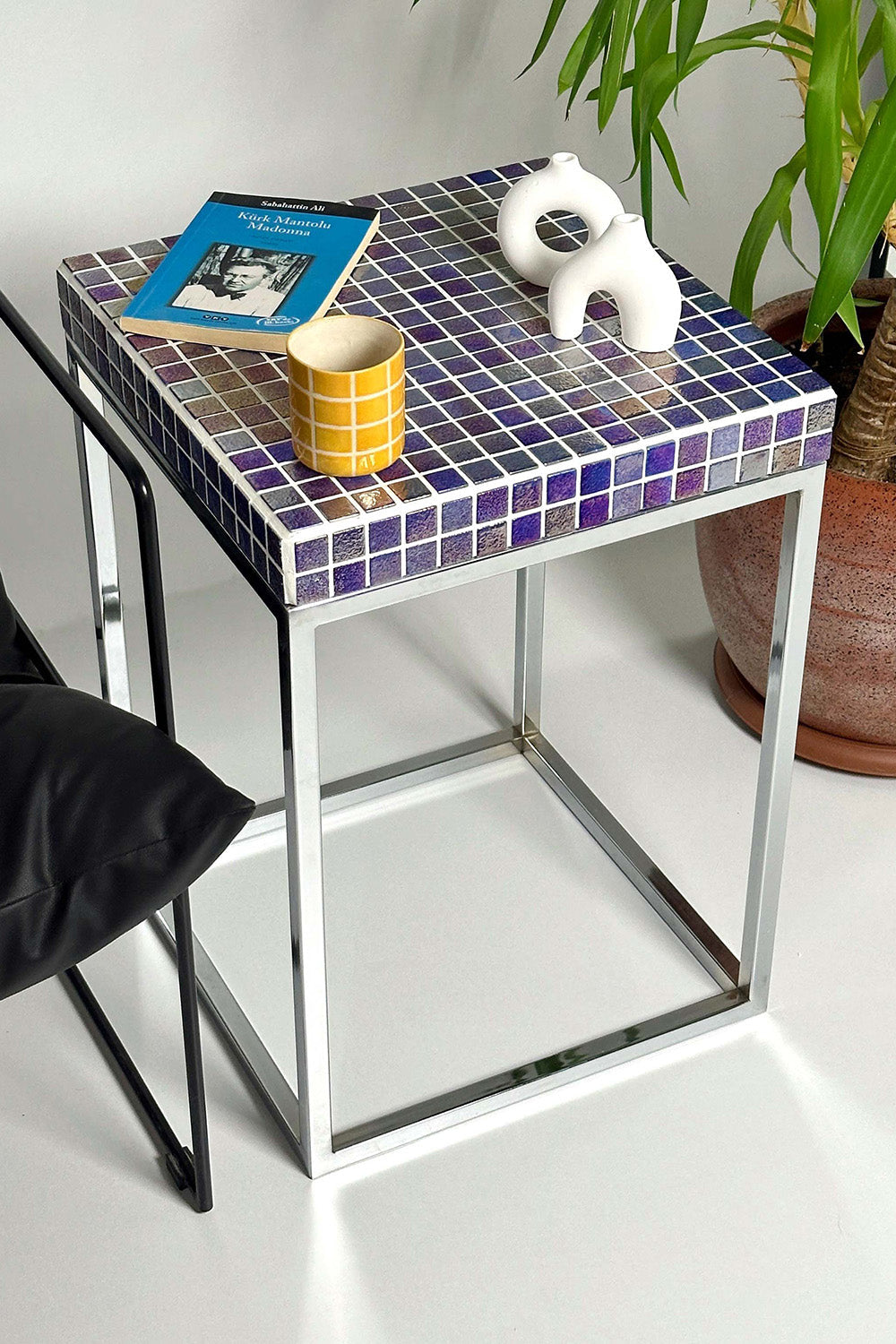 Grid Design-Lustramosa Yan Sehpa-Sehpa-1-Milagron.com