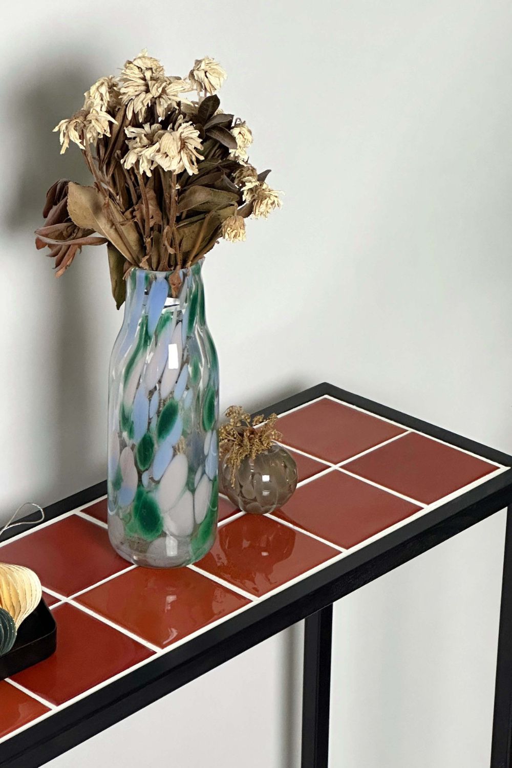 Grid Design-M-Quad Dresuar-Dresuar & Konsol-3-Milagron.com