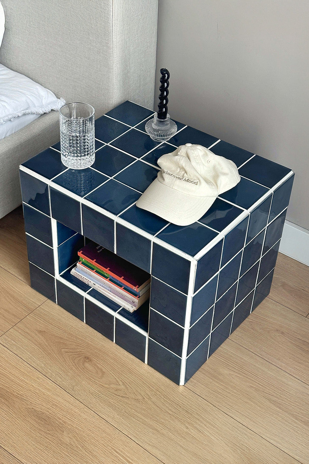 Grid Design-Retro Yan Sehpa-Sehpa-3-Milagron.com