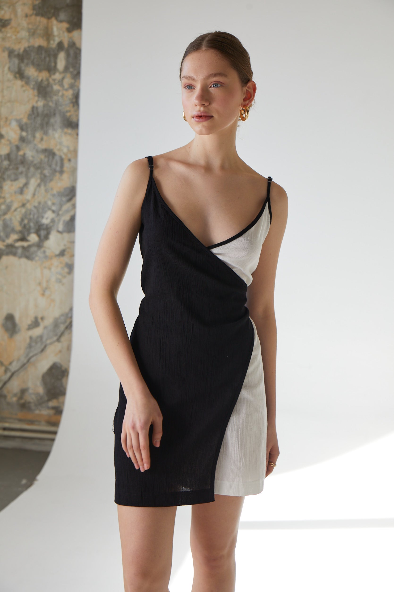 Handarte Los Angeles-Siyah Beyaz çift Renk Elbise-Elbise-3-Milagron.com