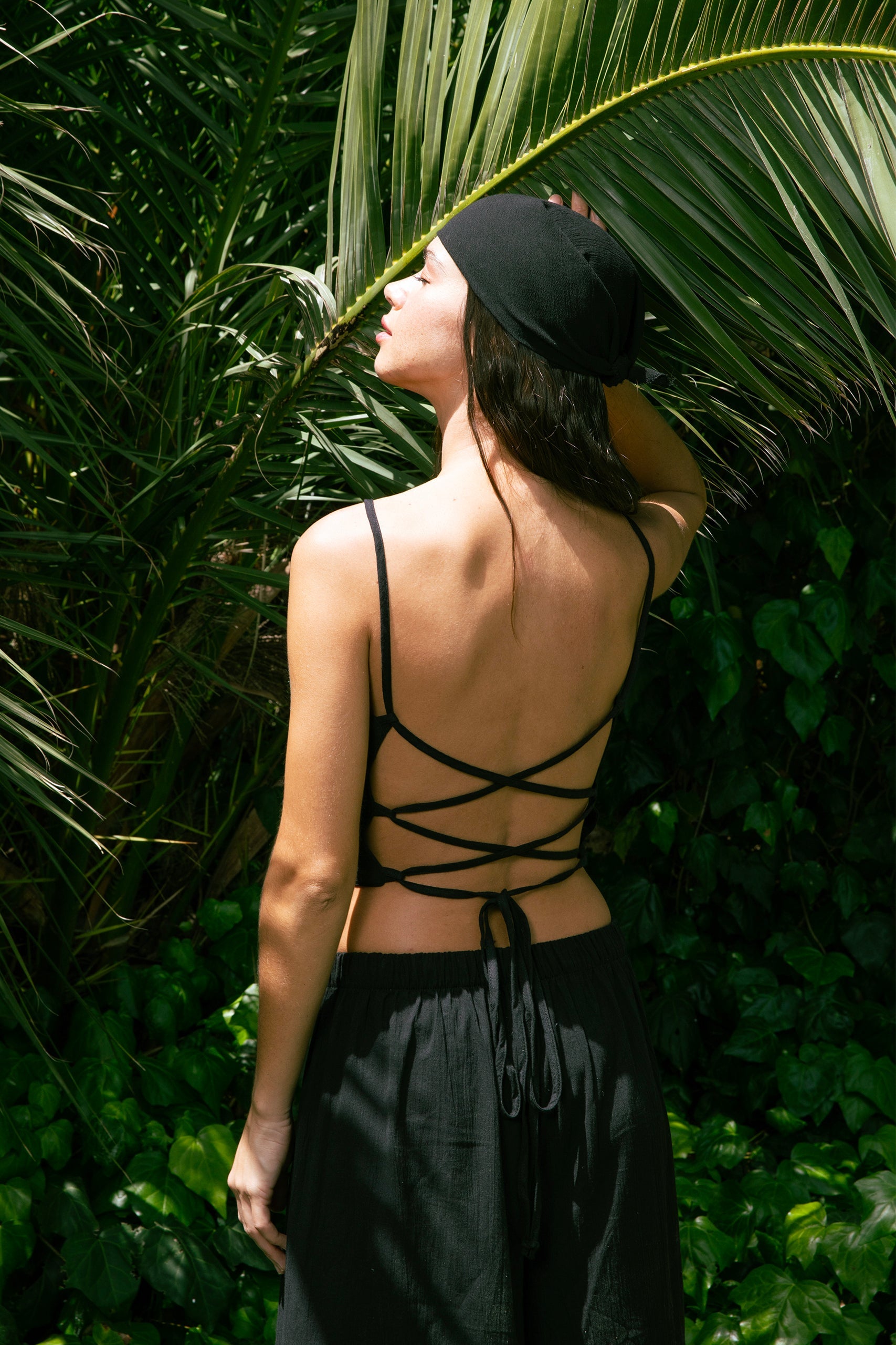 Handarte Los Angeles-Siyah Müslin Kare Crop-Crop Top-7-Milagron.com