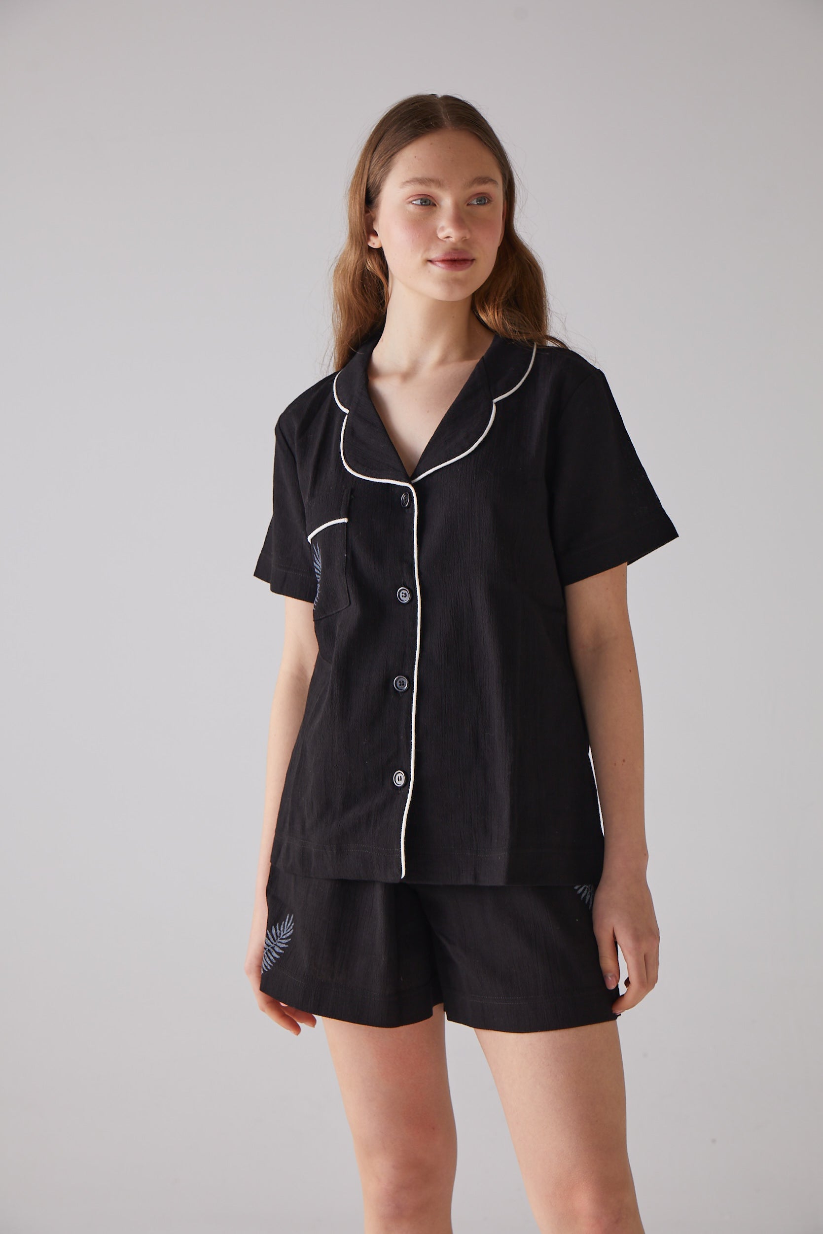 Handarte Los Angeles-Yaprak Desen Siyah Kısa Pijama Takımı-Pijama Takımı-5-Milagron.com