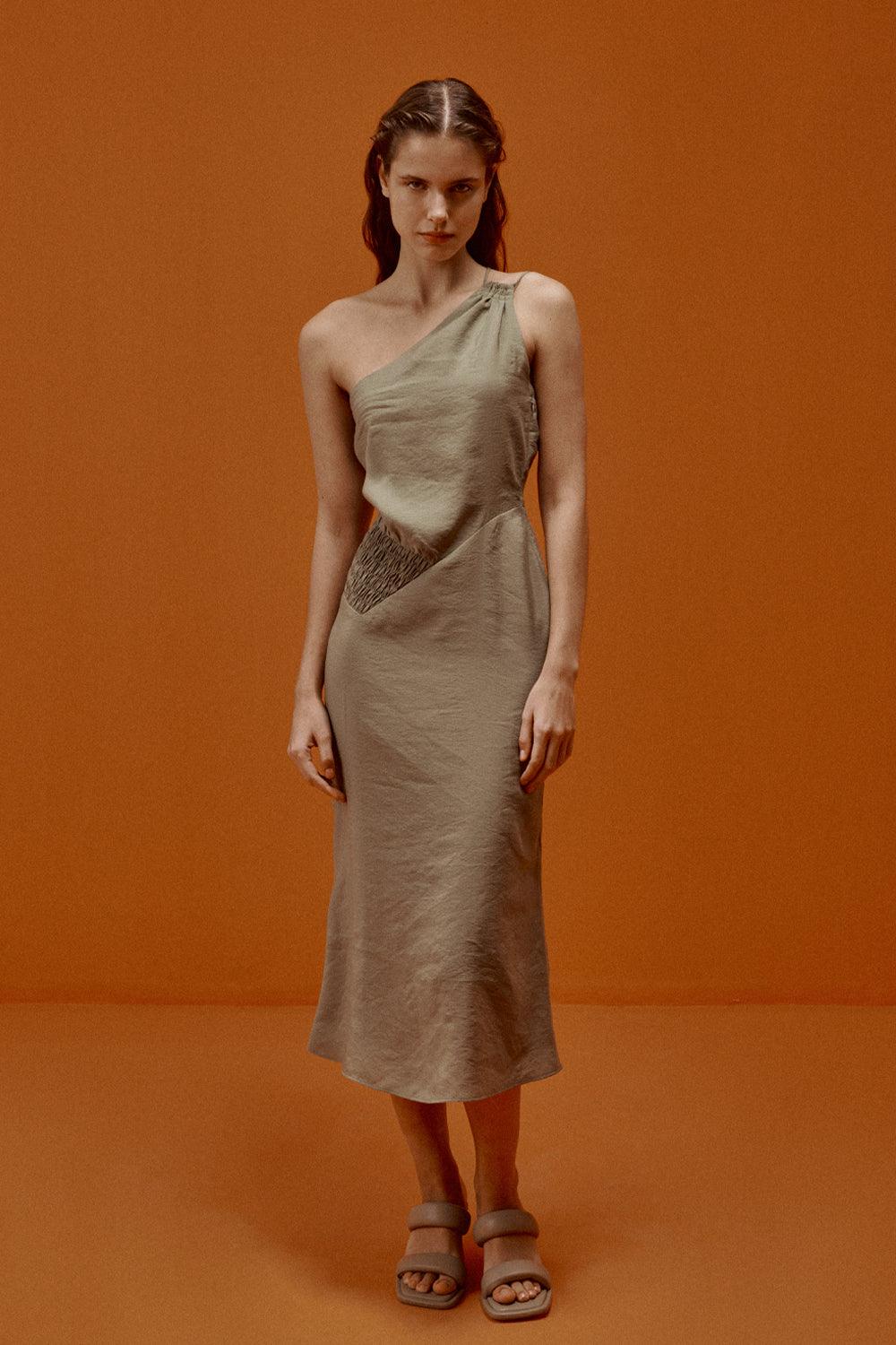 Hip + Happen-Alexis-Elbise-1-Milagron.com