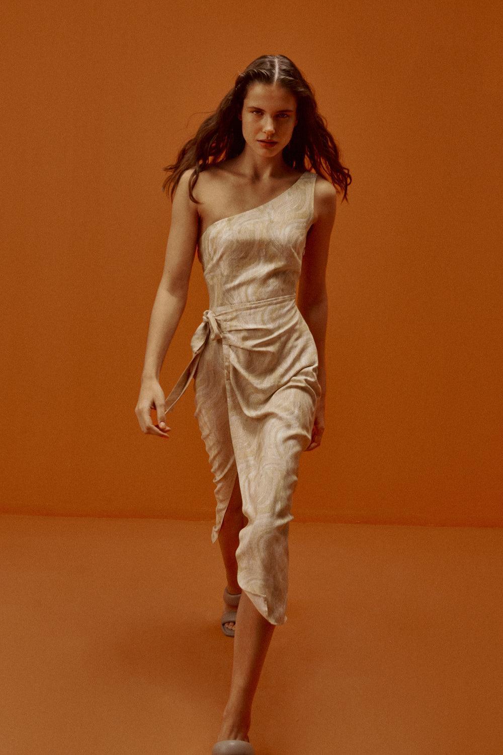 Hip + Happen-Daphne-Elbise-1-Milagron.com