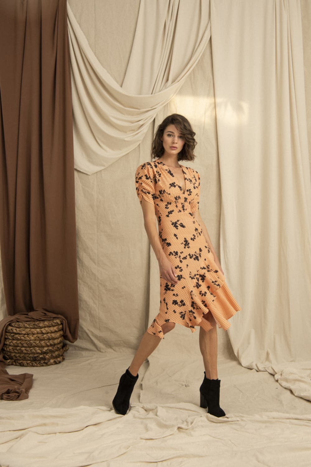 Hip + Happen-Fiona Somon-Elbise-2-Milagron.com