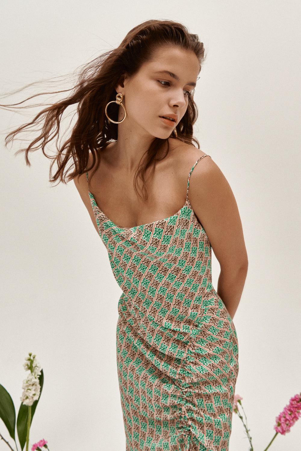 Hip + Happen-Liana-Elbise-1-Milagron.com