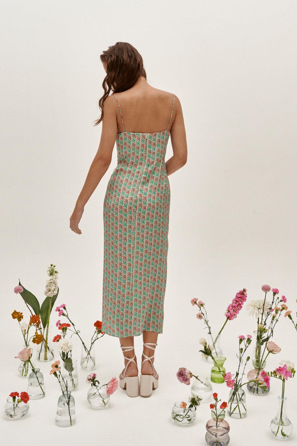 Hip + Happen-Liana-Elbise-3-Milagron.com