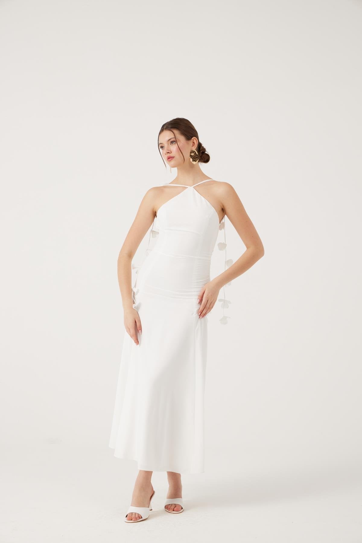 Askıları Yaprak Detaylı Uzun Raina Elbise Beyaz