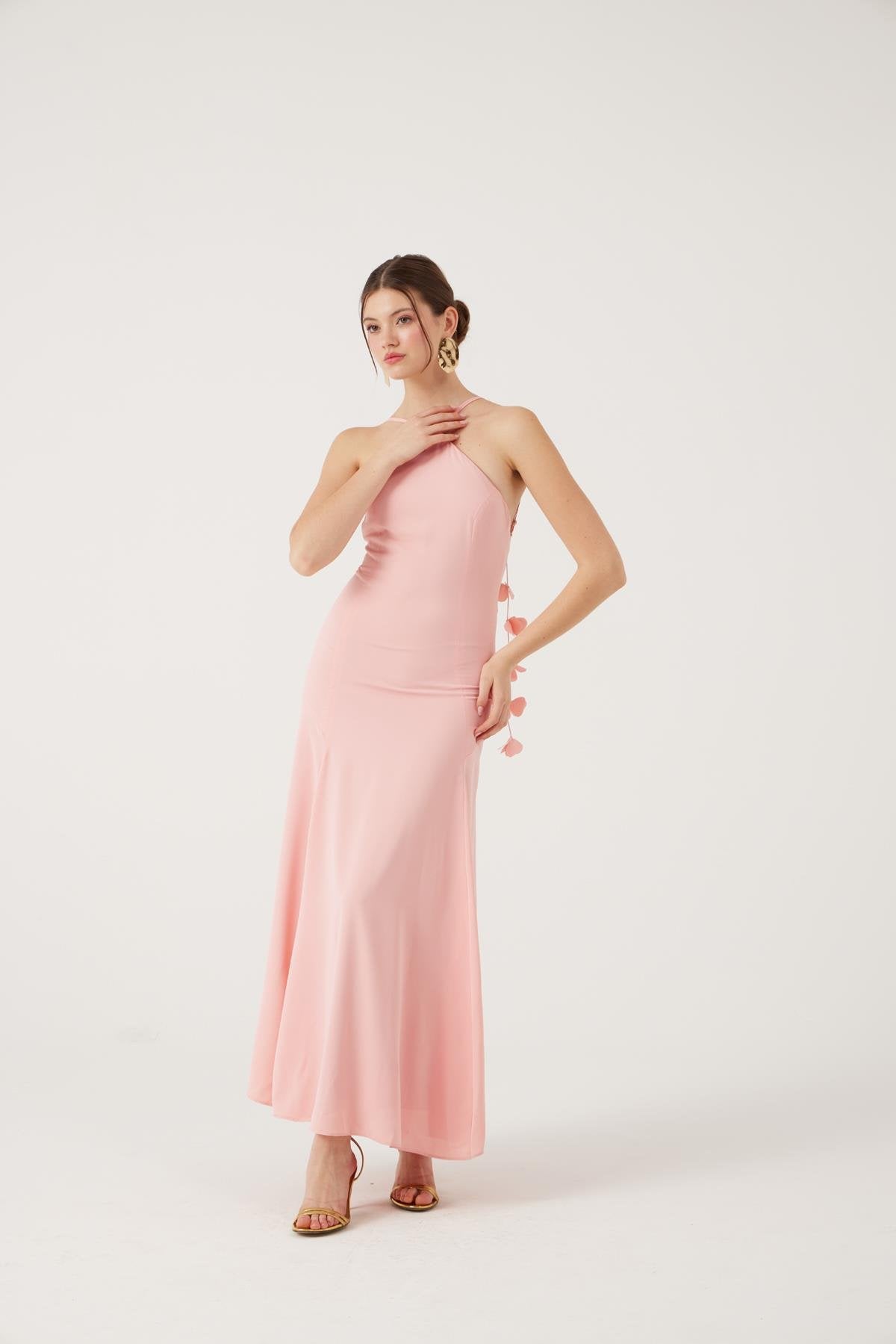 Askıları Yaprak Detaylı Uzun Raina Elbise Pembe