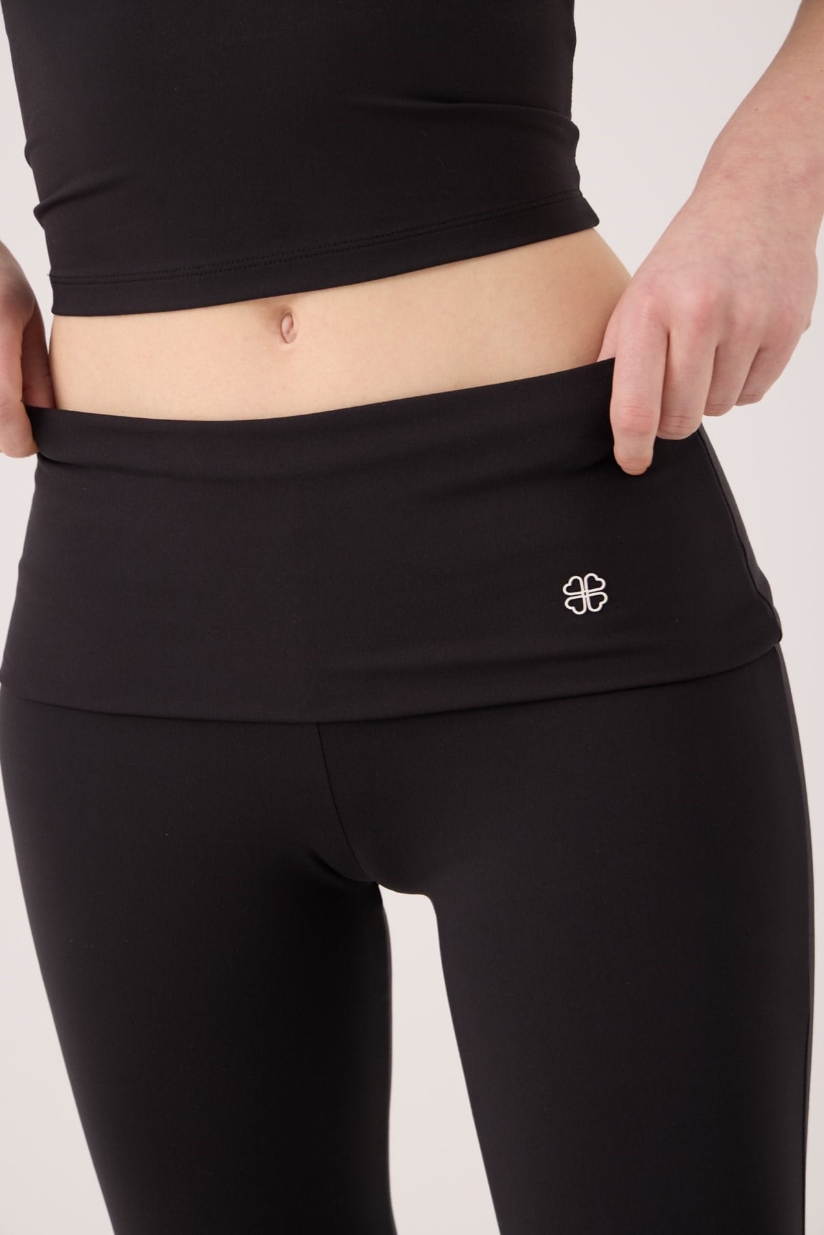 Beli Kıvrımlı Flare Ellen Tayt Pantolon Siyah