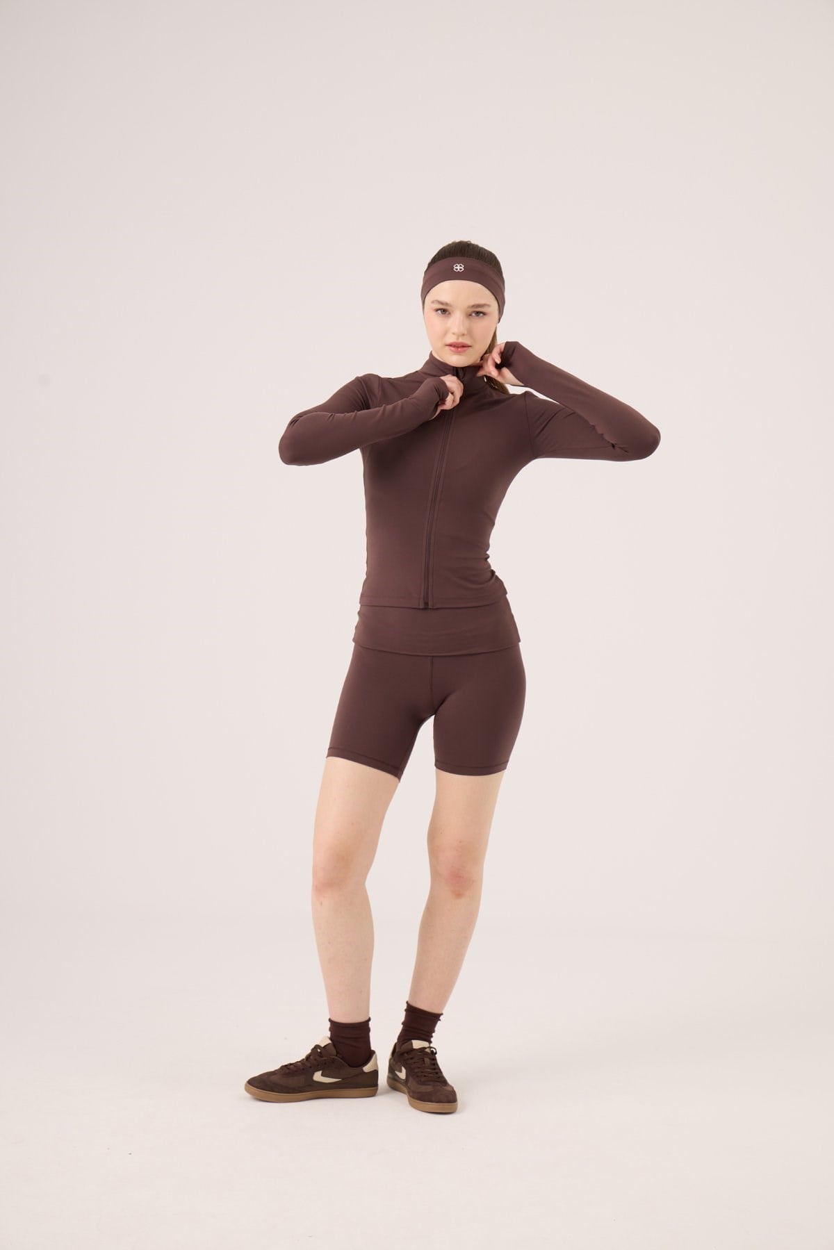 Beli Kıvrımlı Mini Kacie Şort Kahve