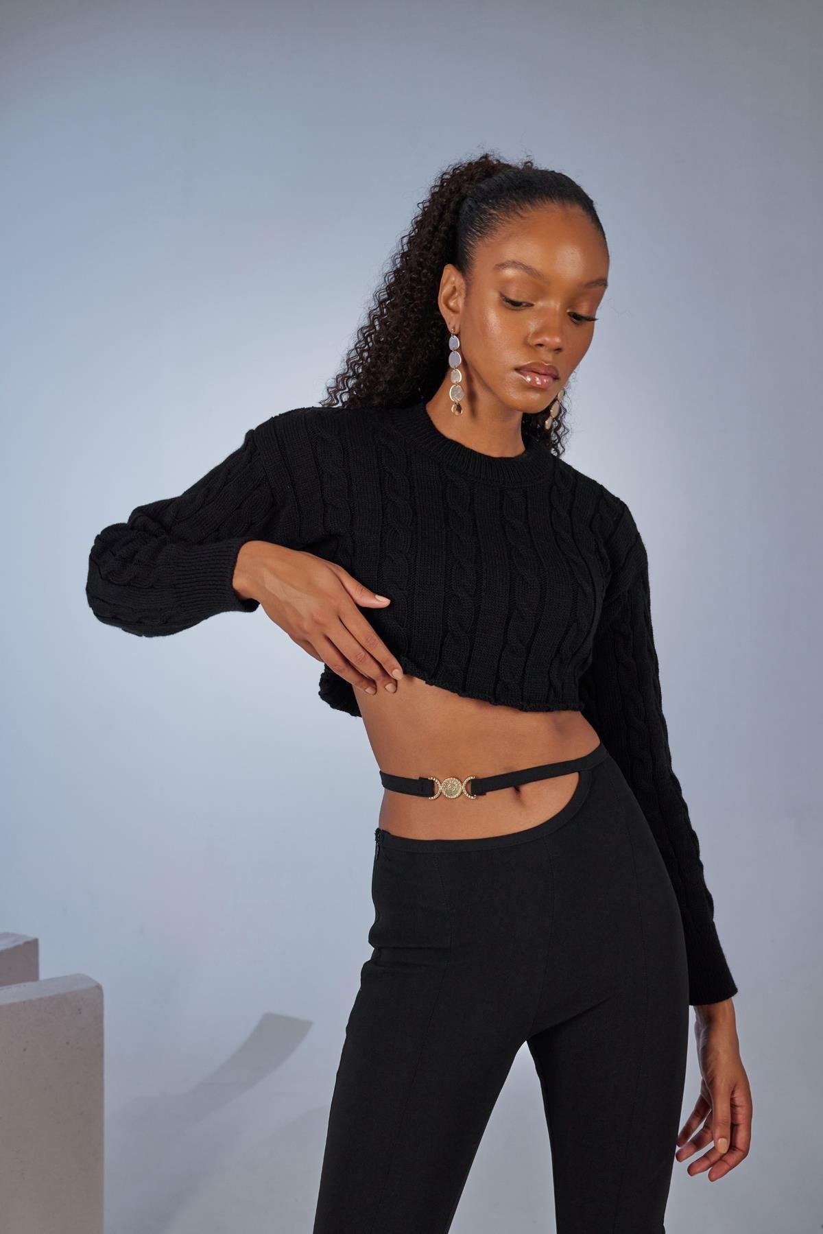 Crop Model Bisiklet Yaka Örgü Merit Kazak Siyah