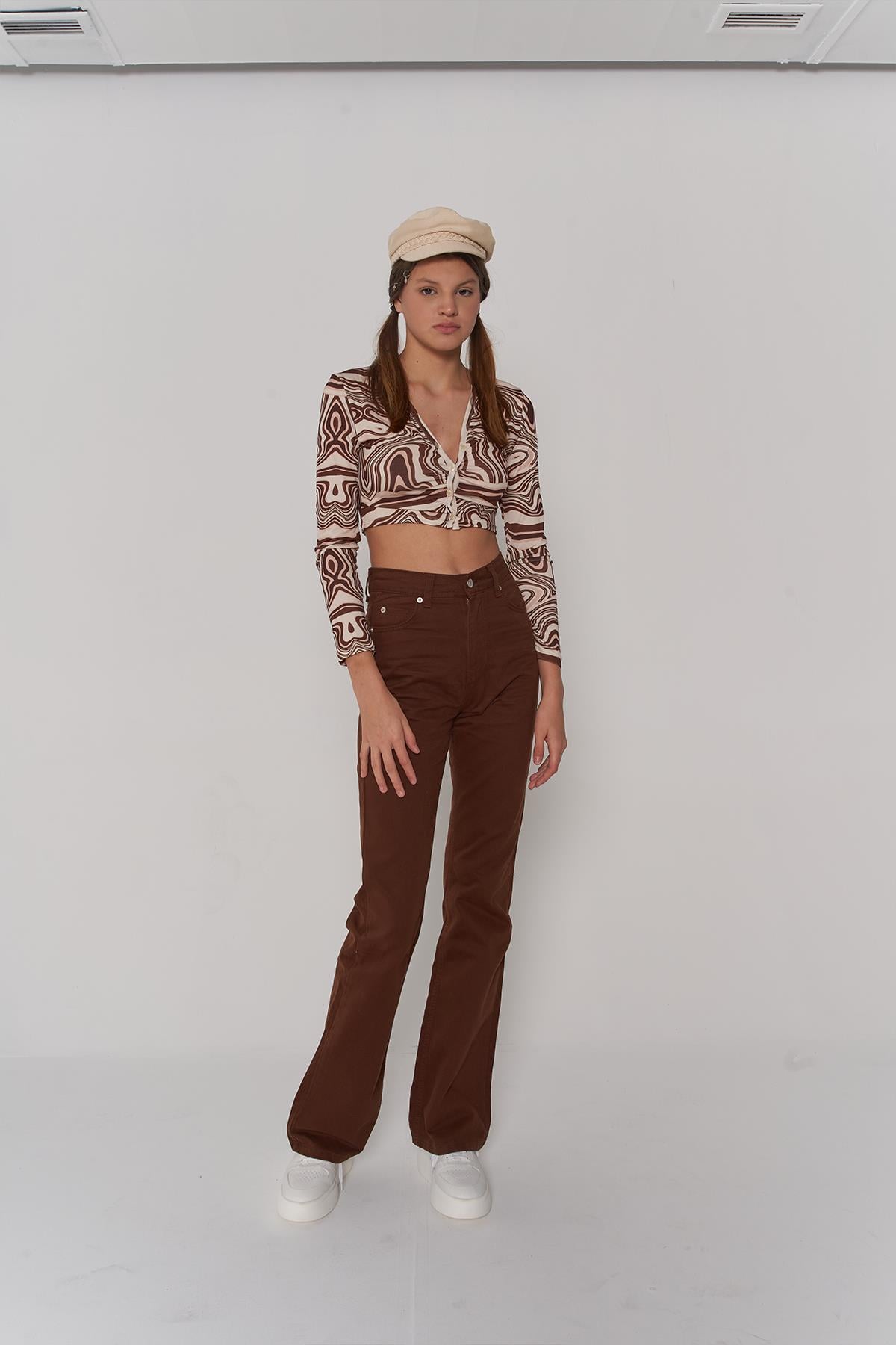 Crop Model Düğme Kapamalı Uzun Kol Lufo Bluz Kahverengi