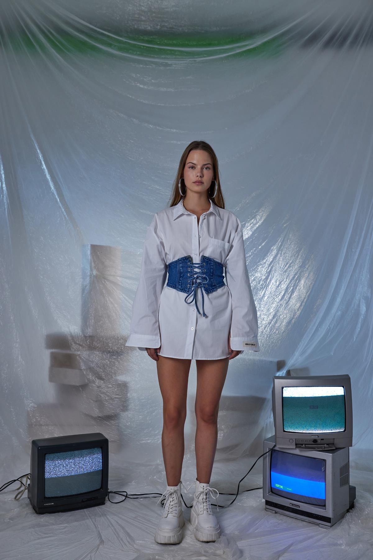 Düğme Kapamalı Oversize Cepli Tuli Gömlek Beyaz