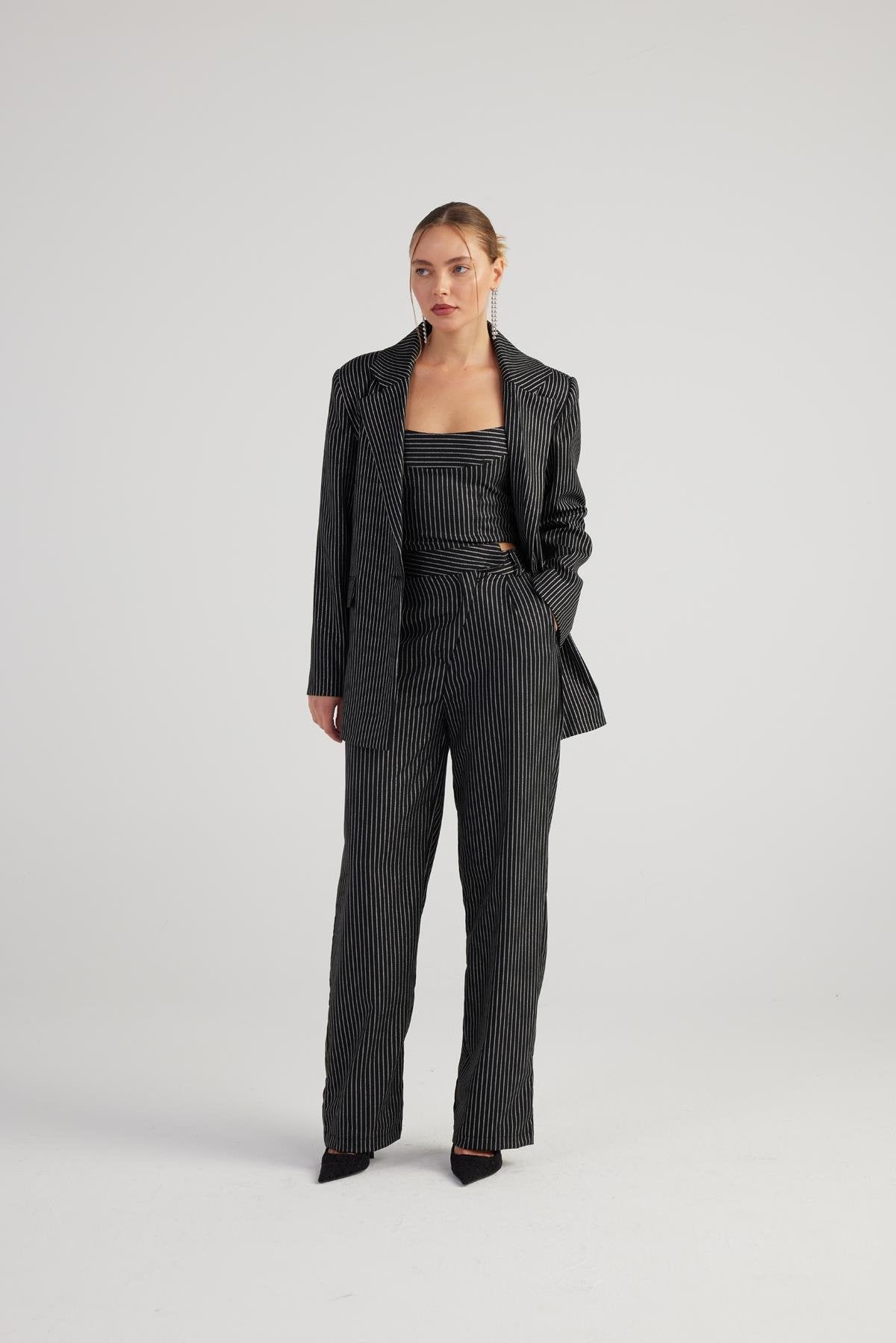 Oversize Kesim Simli Çizgili Eden Blazer Ceket Siyah