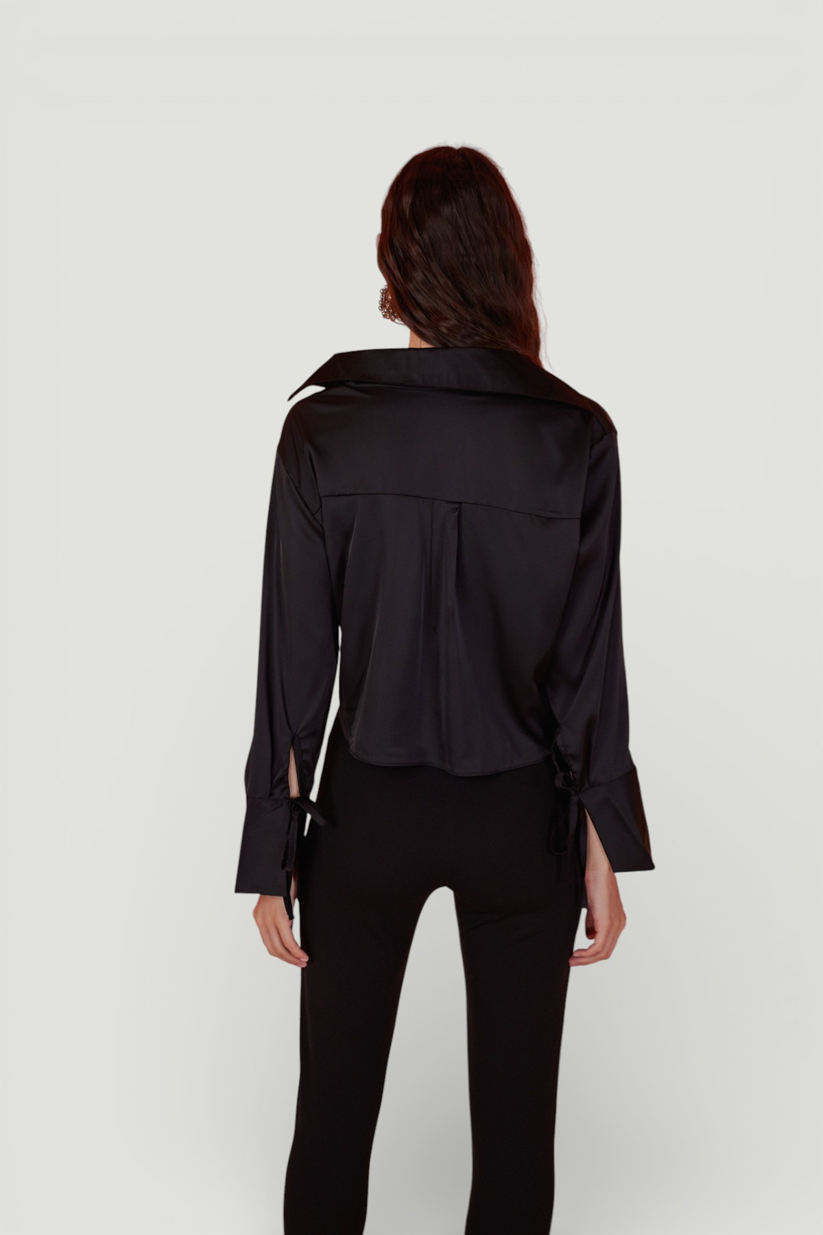 Özel Dokulu Saten Crop Silky Gömlek Siyah