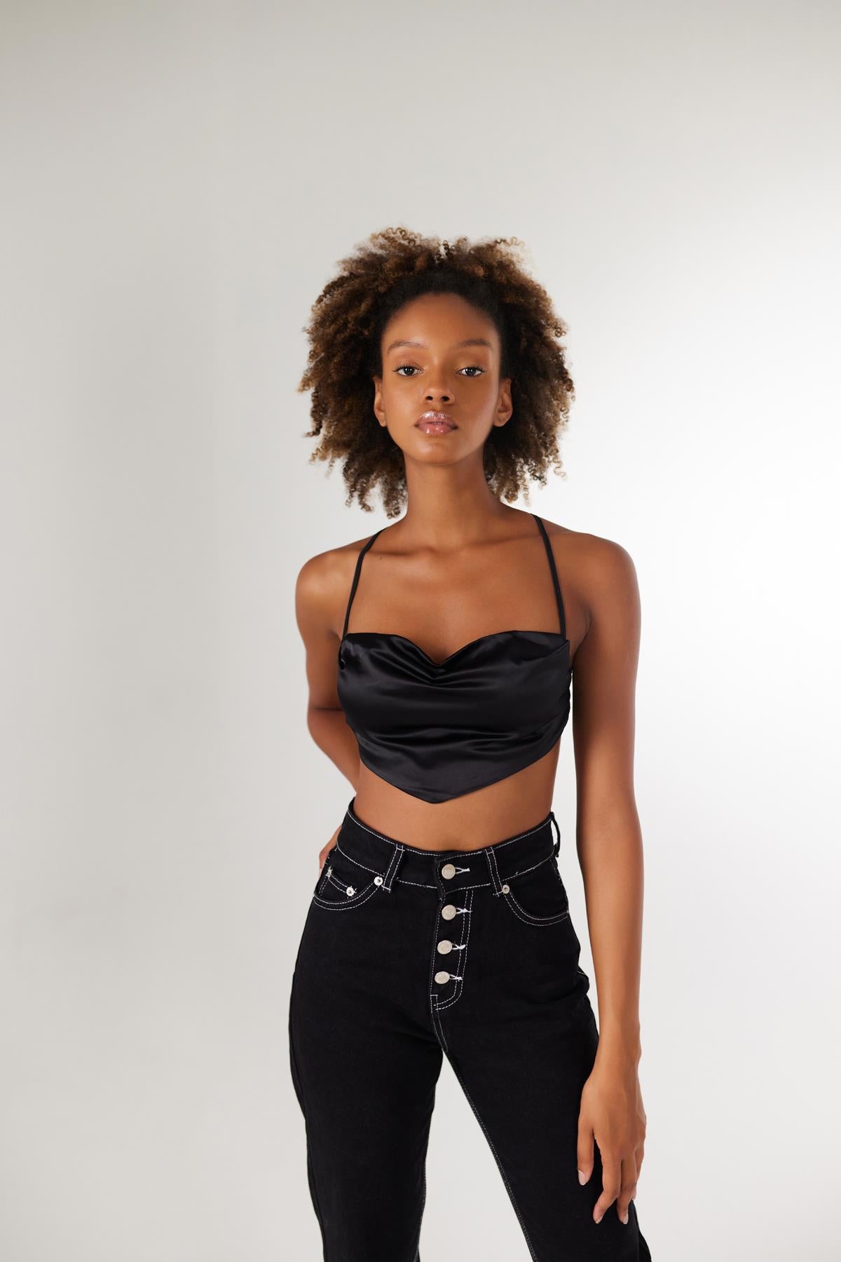 Holly Lolly-Shery Crop, Siyah-Bluz-1-Milagron.com