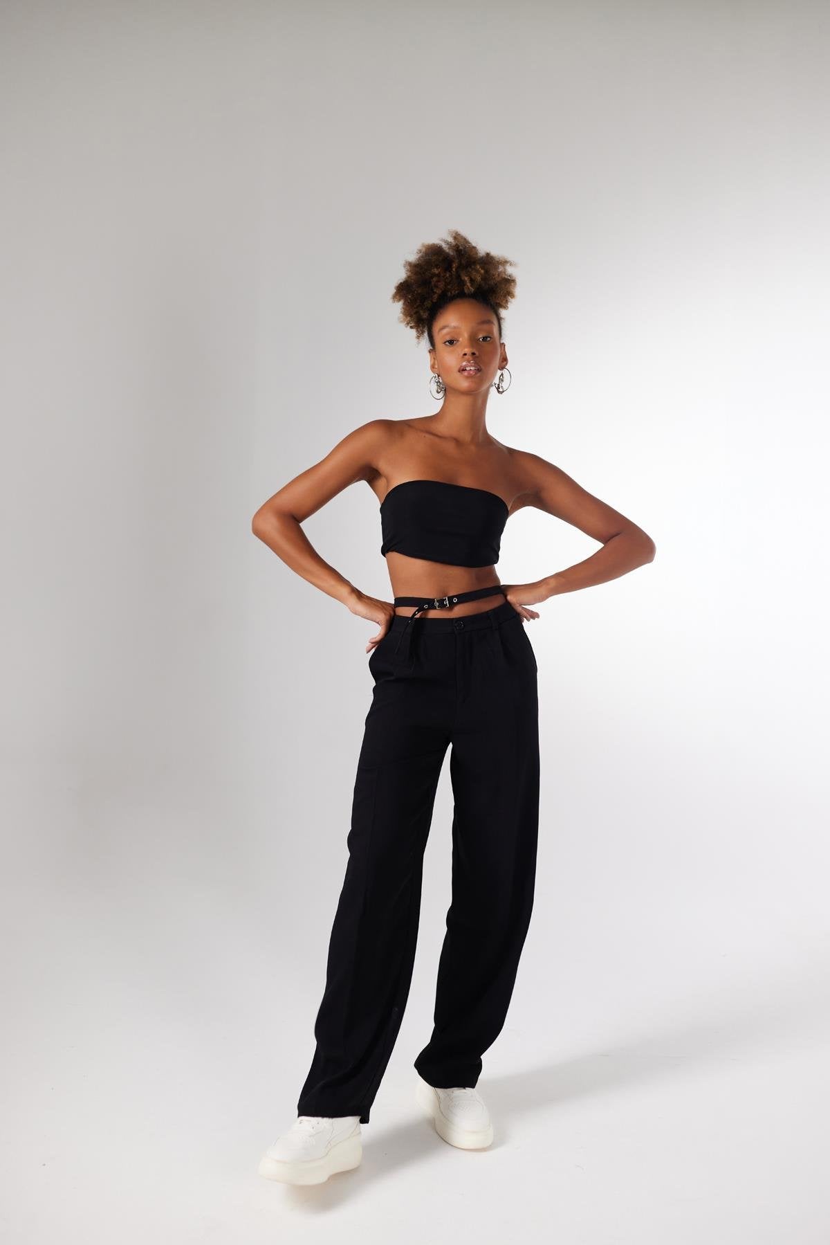 Straight Kesim Kemer Detaylı Kumaş Wesley Pantolon Siyah