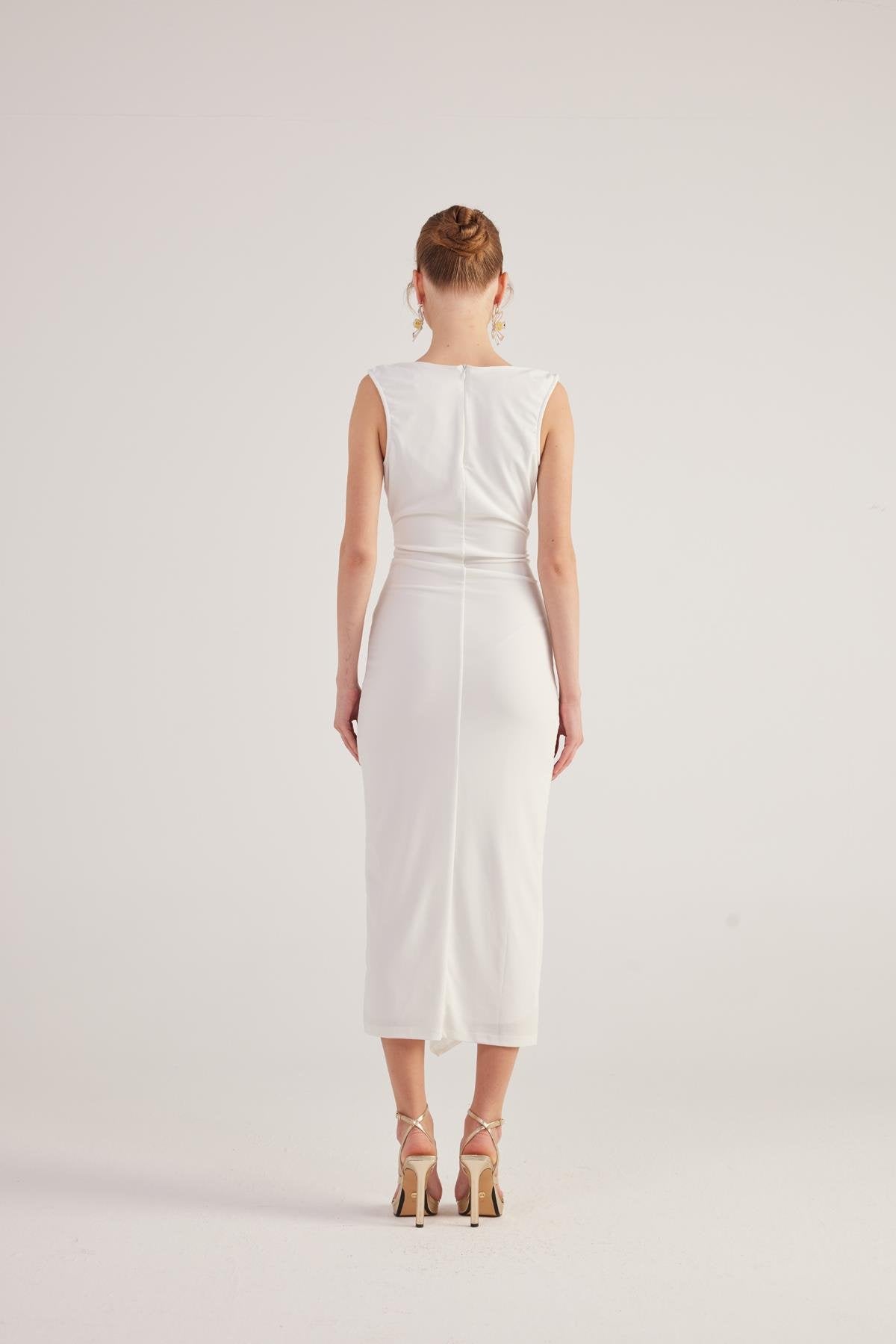 V Yaka Yırtmaçlı Astarlı Uzun Kate Elbise Beyaz