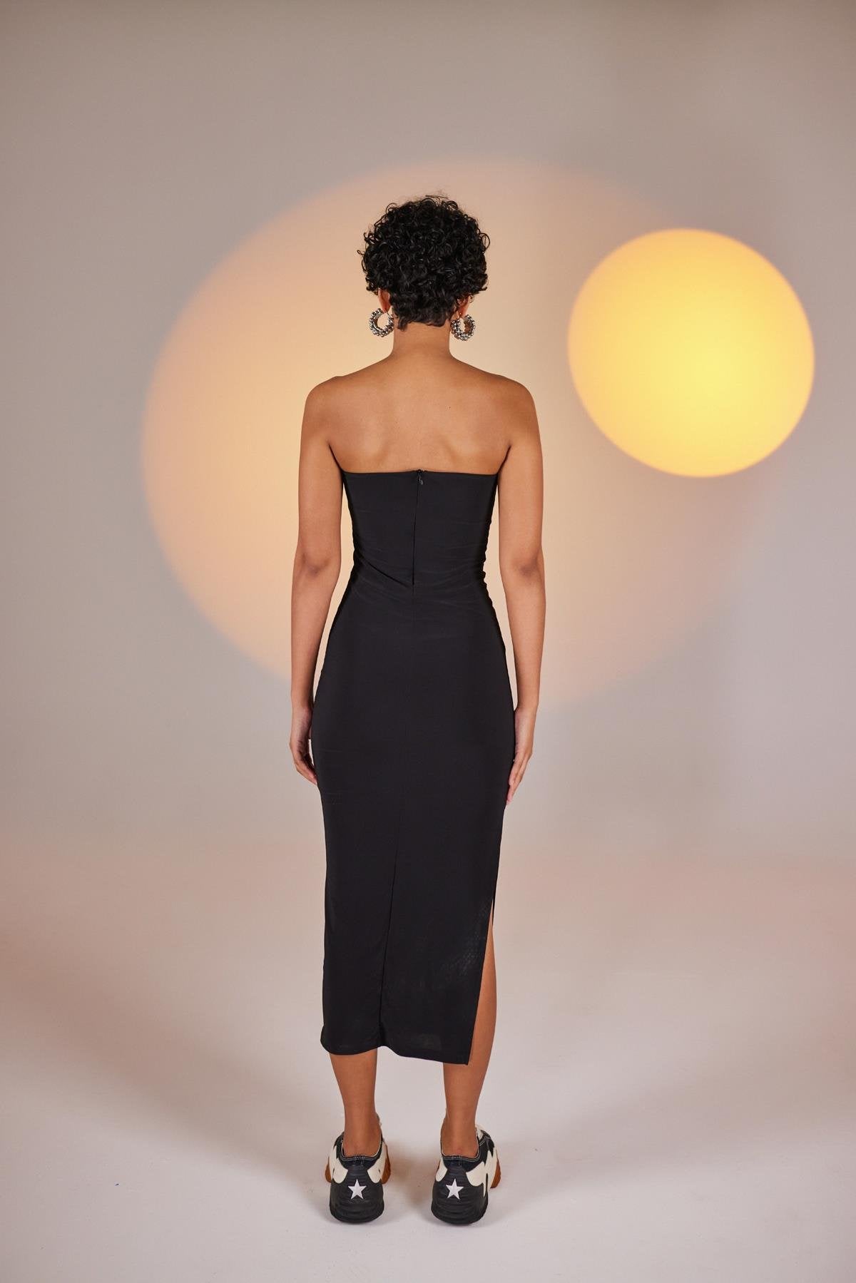 Yırtmaçlı Straplez Midi Bodycorn Elbise Siyah