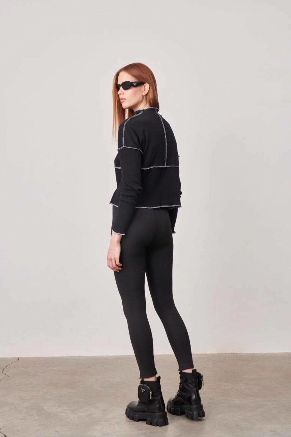 Homelike-Verona Tshirt Siyah-T-Shirts-1-Milagron.com