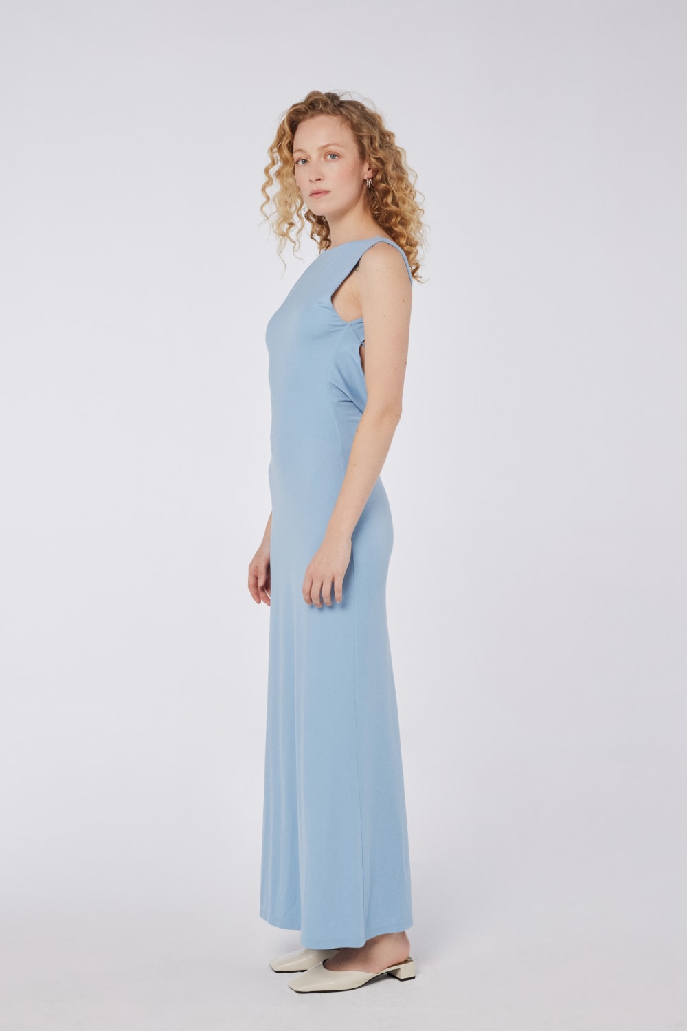 House of IKA-Bağcık Detaylı Sırtı Açık Maxi Elbise-Elbise-3-Milagron.com