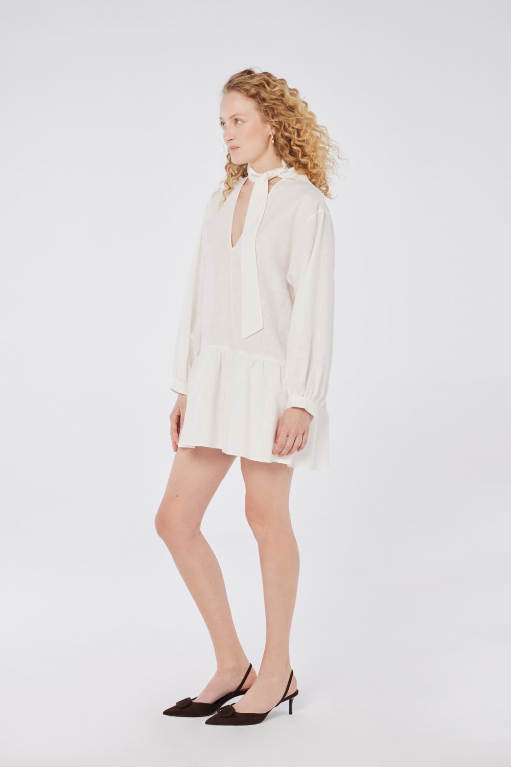 House of IKA-Bağlamalı Yaka Keten Mini Elbise-Elbise-2-Milagron.com