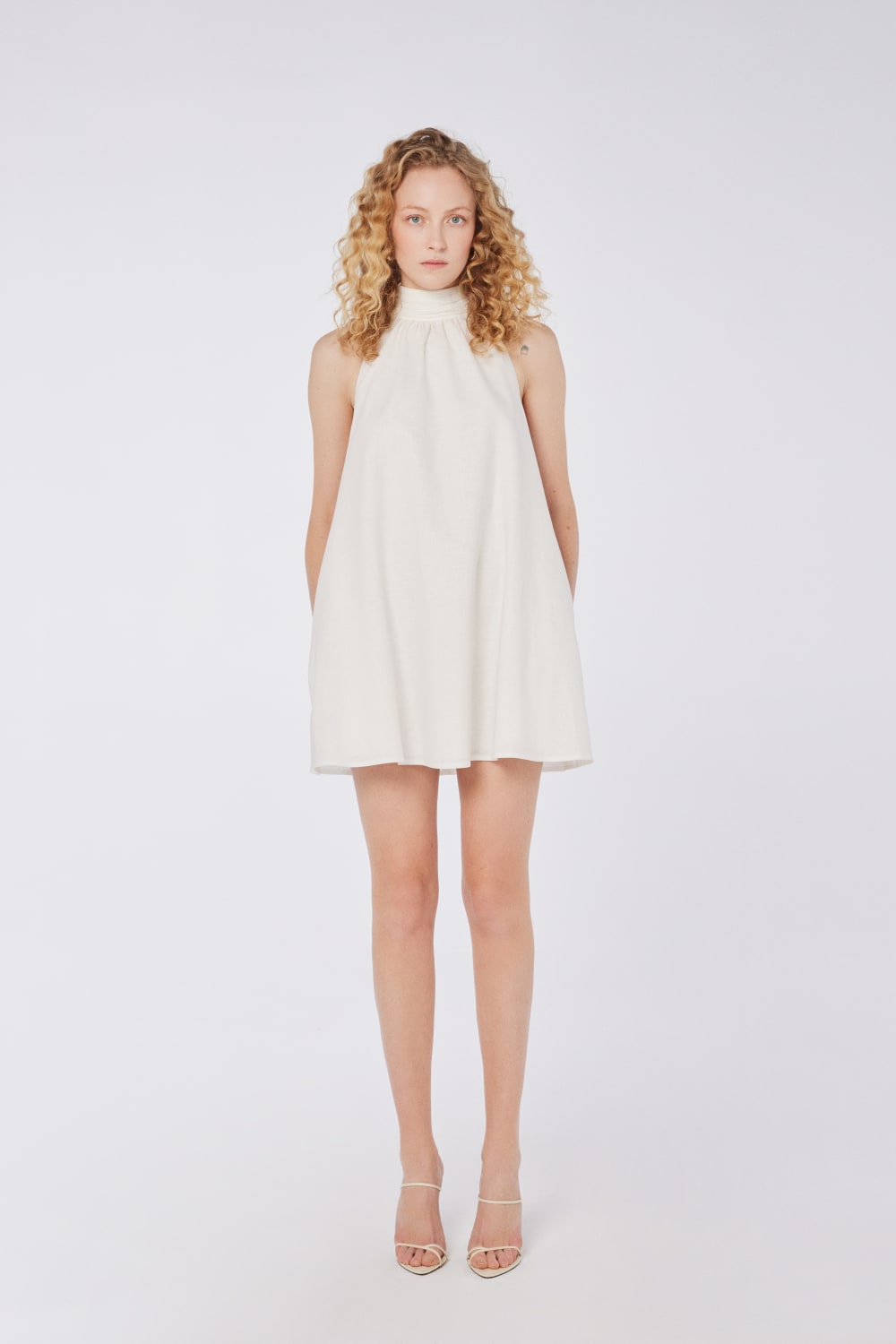 House of IKA-Halter Yaka Keten Mini Elbise-Elbise-1-Milagron.com