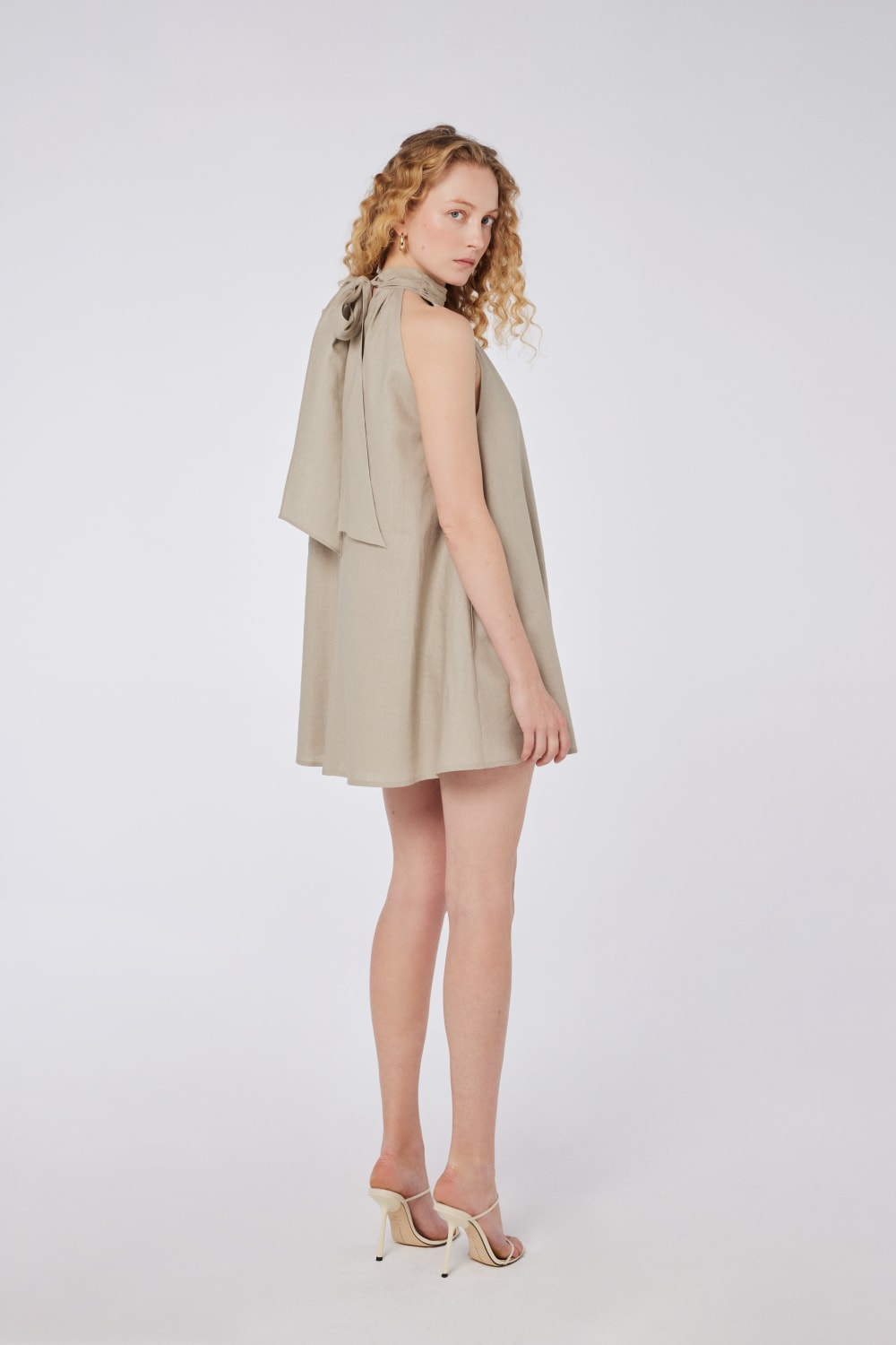 House of IKA-Halter Yaka Keten Mini Elbise-Elbise-3-Milagron.com